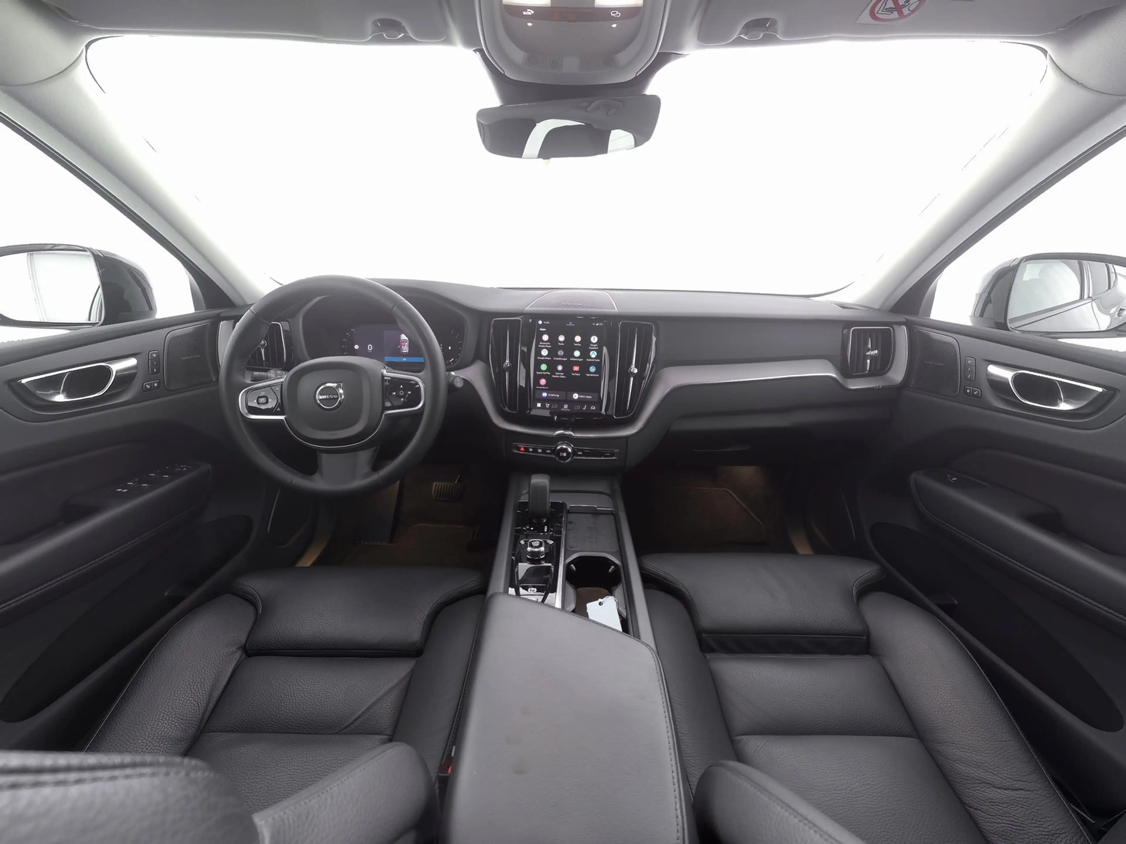 Volvo XC60 B4 AWD Plus Dark AHK*H&K-SOUND*STHZ*ACC — photo 3