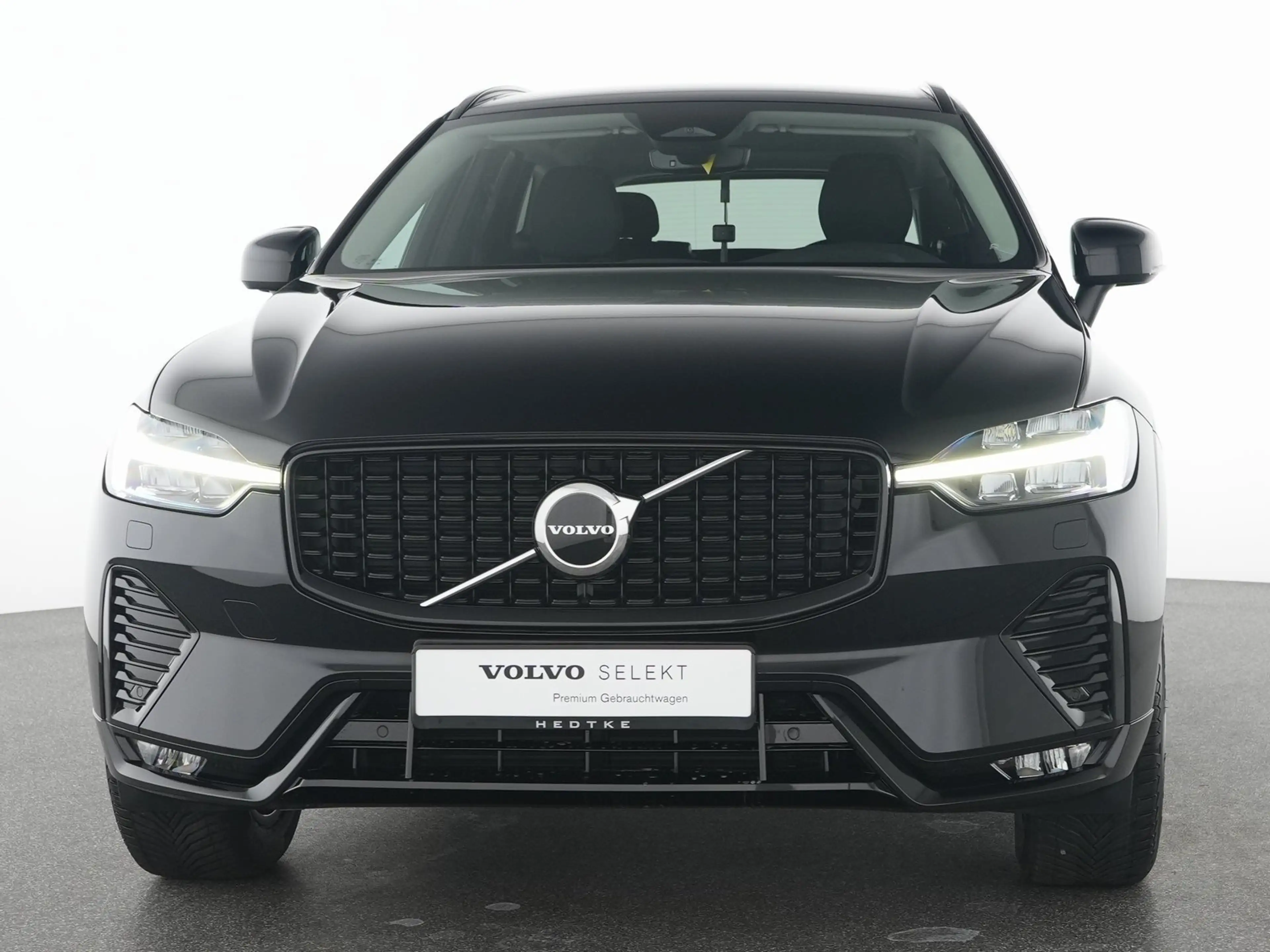 Volvo XC60 B4 AWD Plus Dark AHK*H&K-SOUND*STHZ*ACC — photo 14
