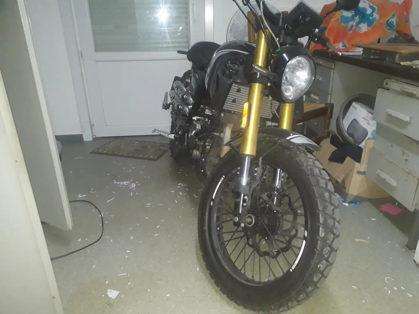 Mondial HPS 125i Comme neuve. crna - 1