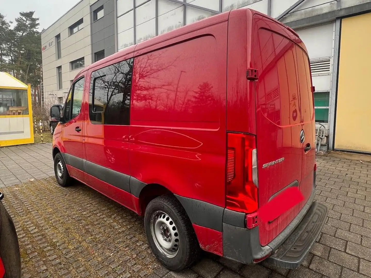 Mercedes-Benz Sprinter 214 CDI Sprinter Standard VA 9G-TRONIC Red - 2