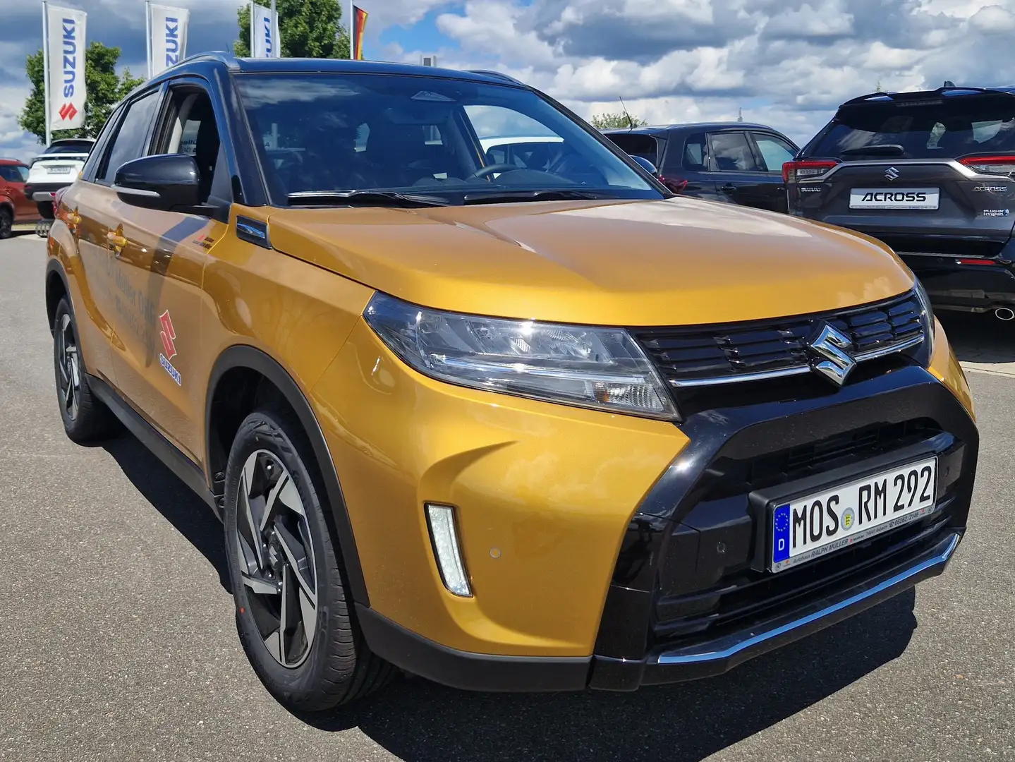 Suzuki Vitara 1.5 Dualjet Hybrid AGS Comfort+ Amarillo - 1