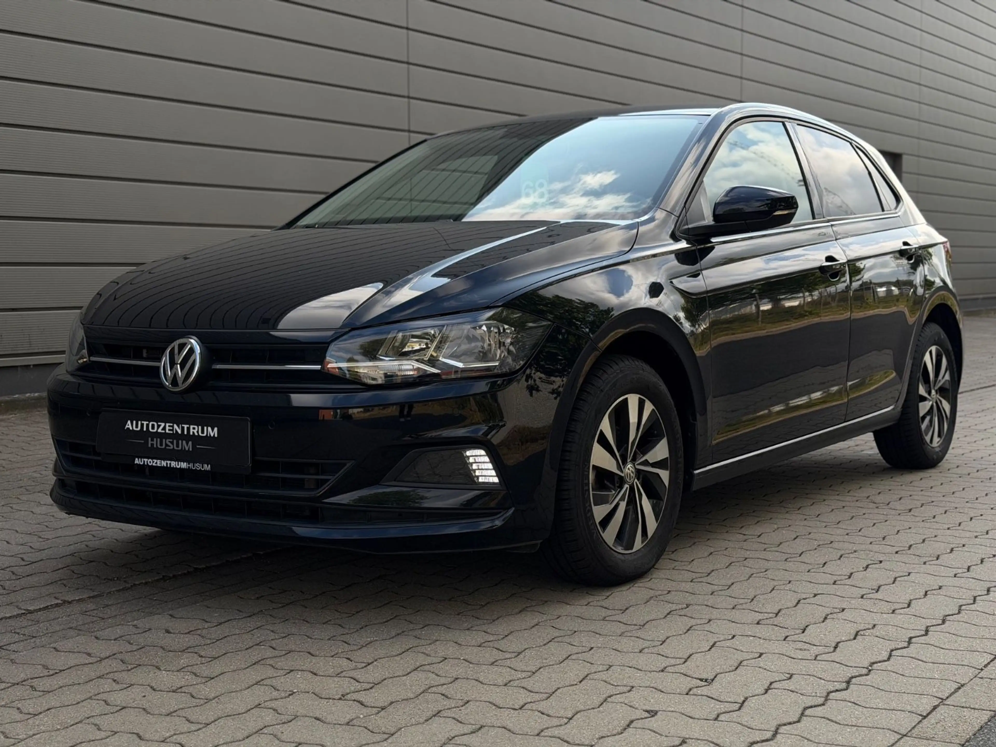 Volkswagen Polo VI Comfortline *HU/AU*SCHECKHEFT*SHZ* — photo 2