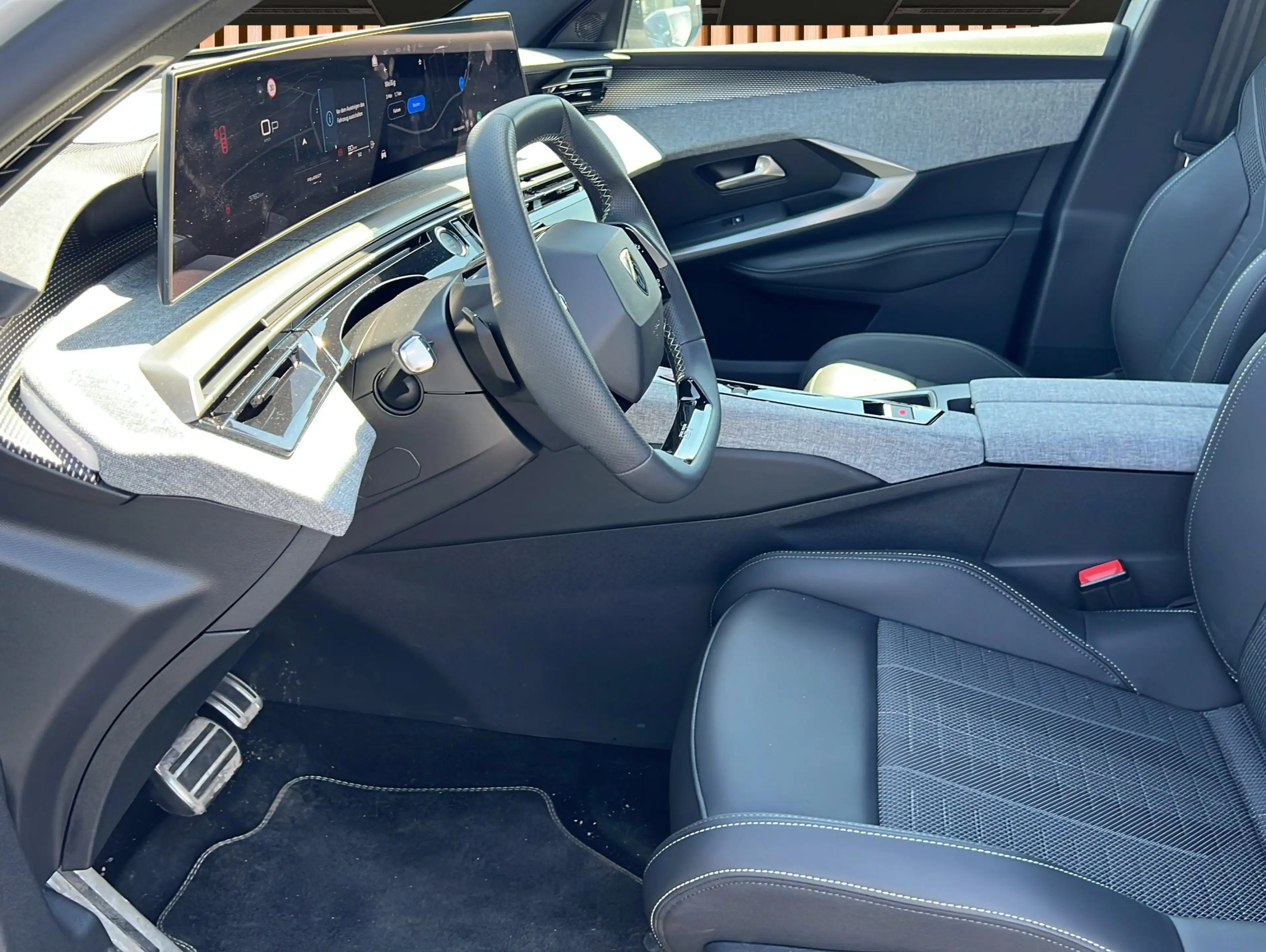 Peugeot 5008 GT Hybrid 145*Matrix*ACC*Navi*Kamera — photo 8