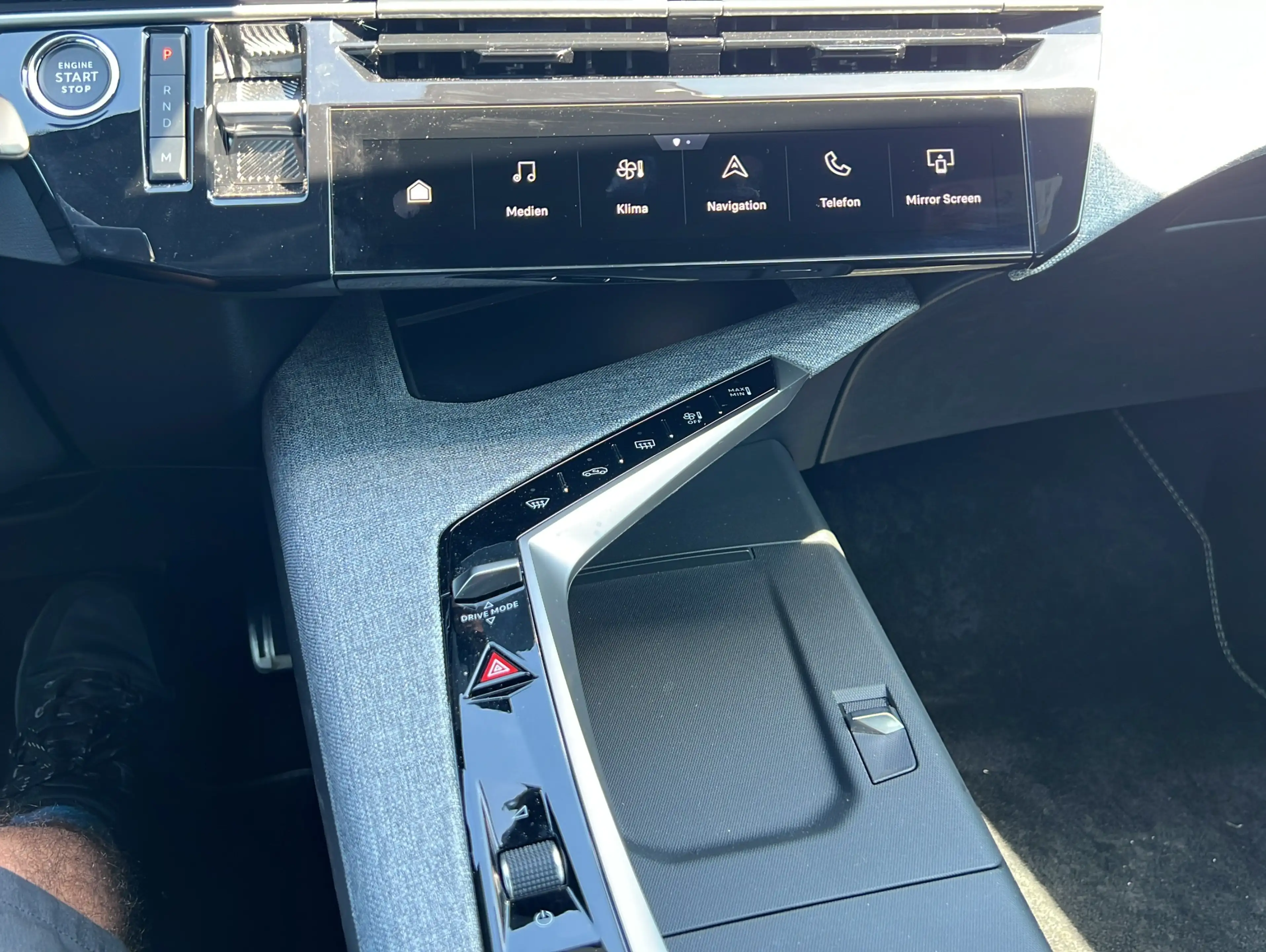 Peugeot 5008 GT Hybrid 145*Matrix*ACC*Navi*Kamera — photo 15
