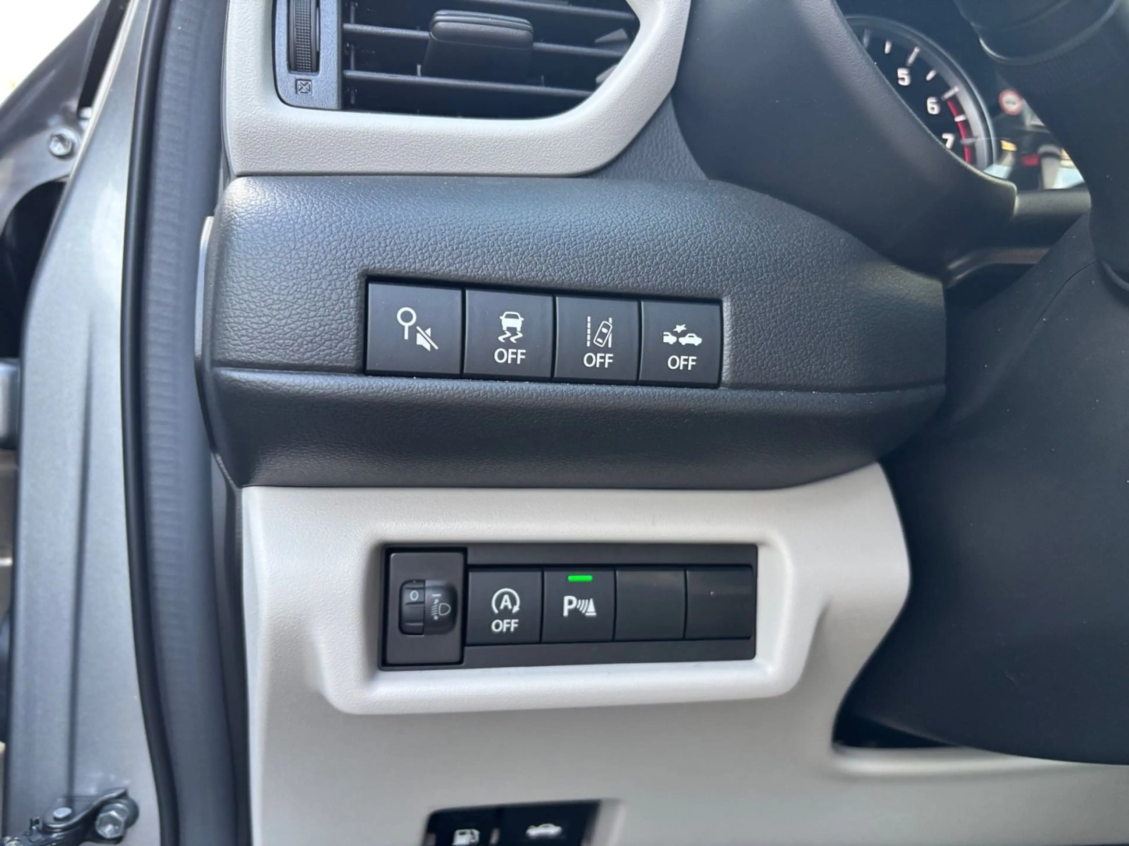 Suzuki Swift SWIFT COMFORT CVT HYBRID — photo 13