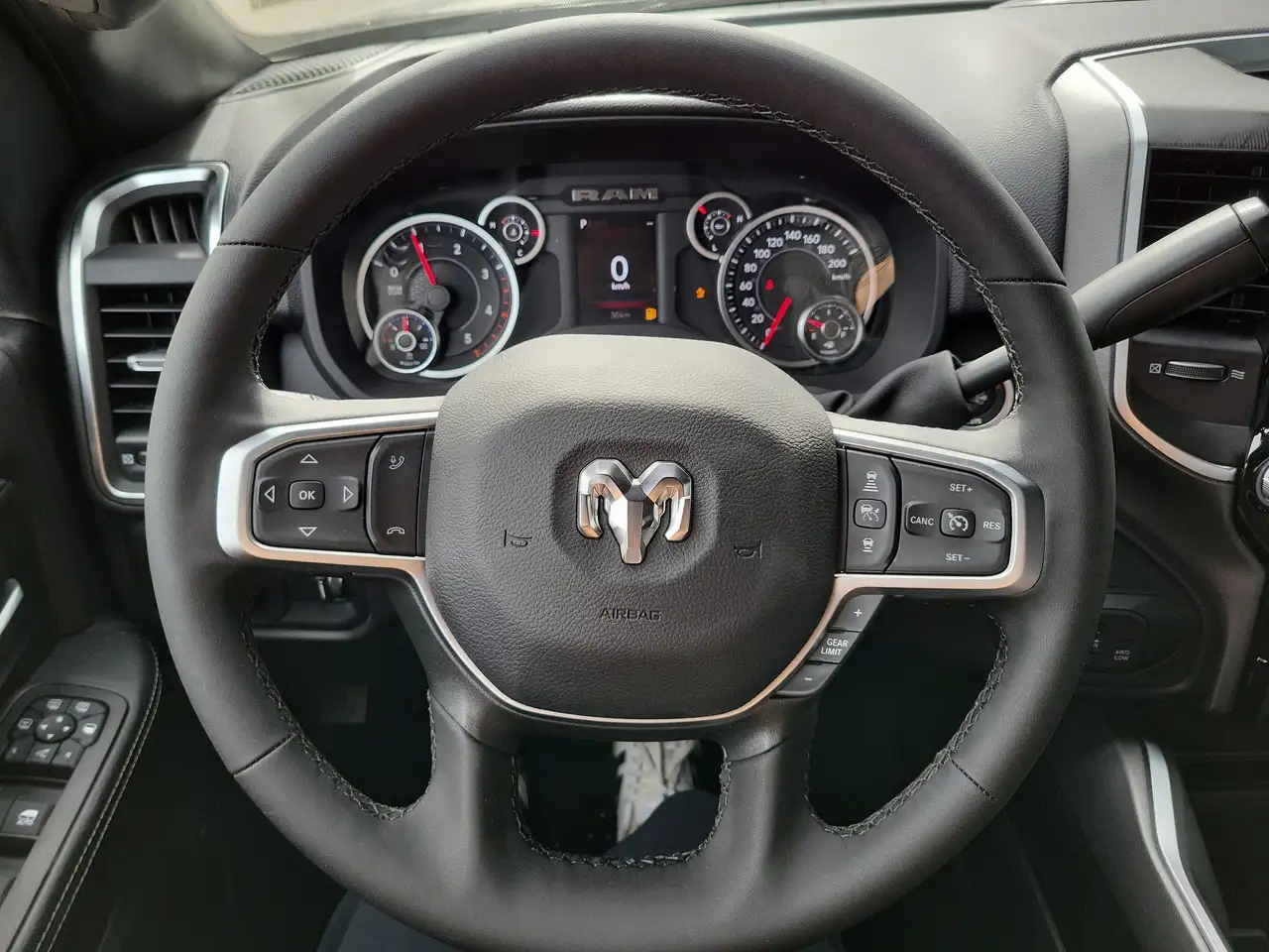 RAM 3500 снимка RAM 3500