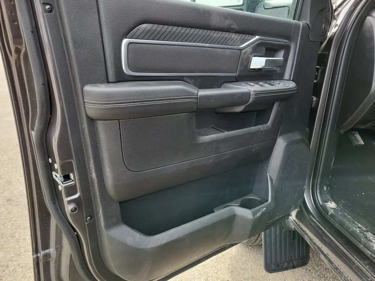 RAM 3500 снимка RAM 3500