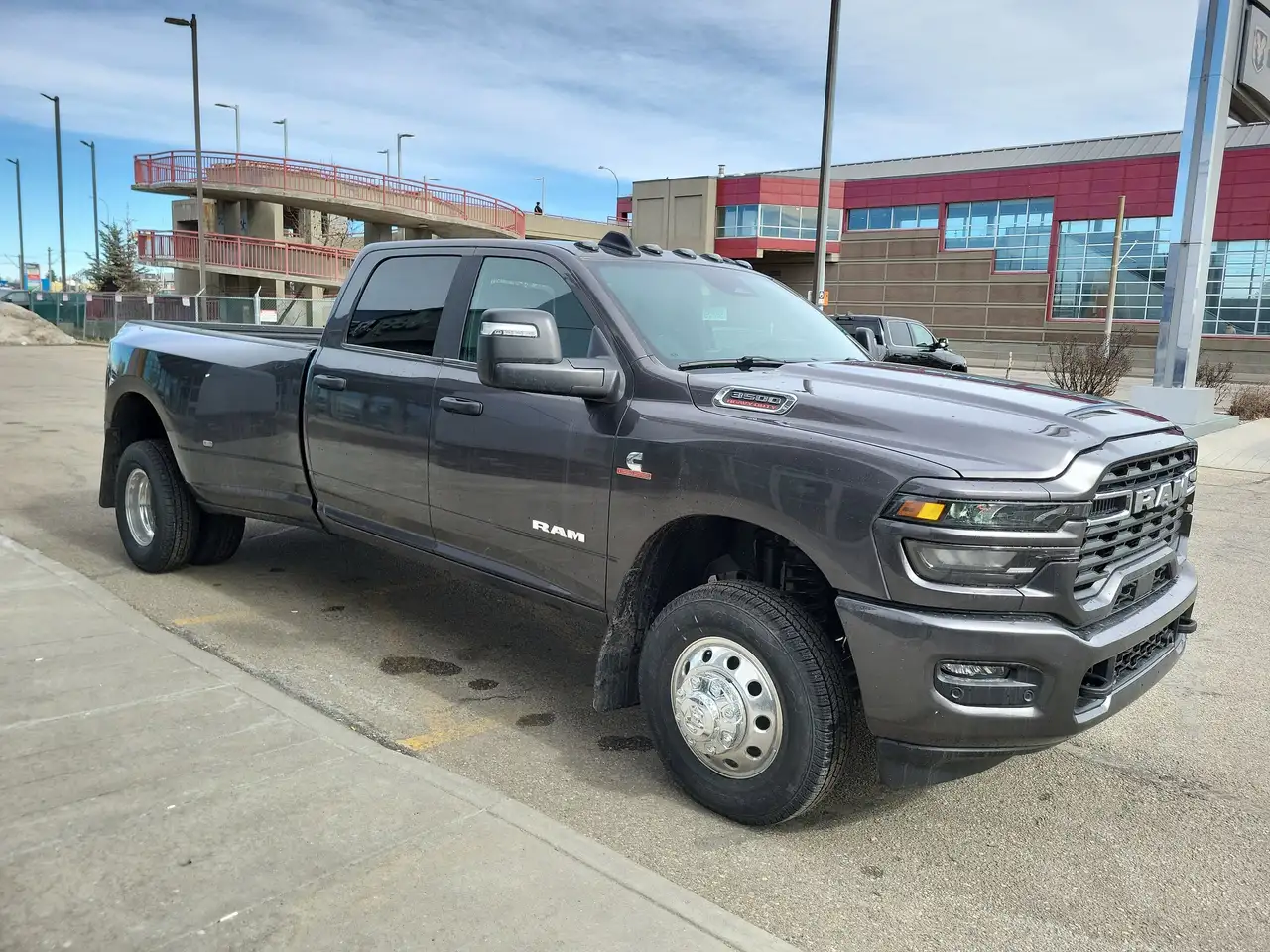 RAM 3500 снимка RAM 3500