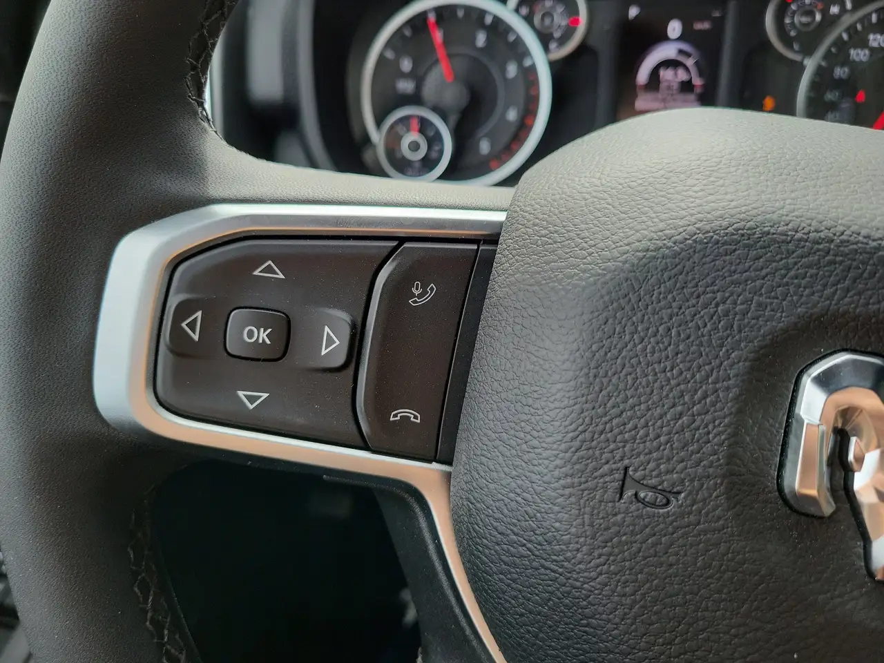 RAM 3500 снимка RAM 3500