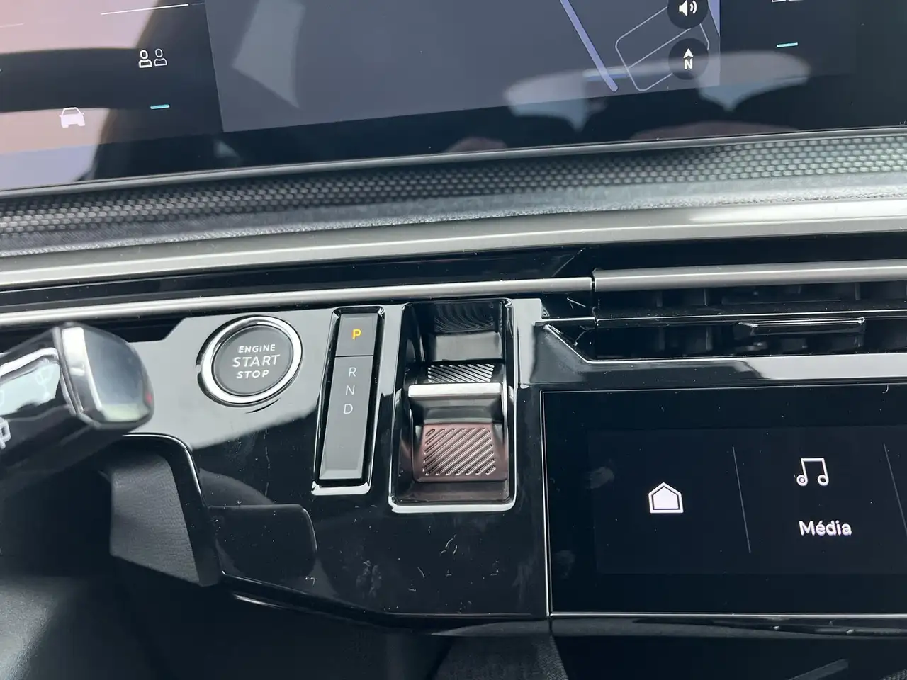 Peugeot 5008 E-5008 GT*NAVI*SHZ*360°K*uvm 13