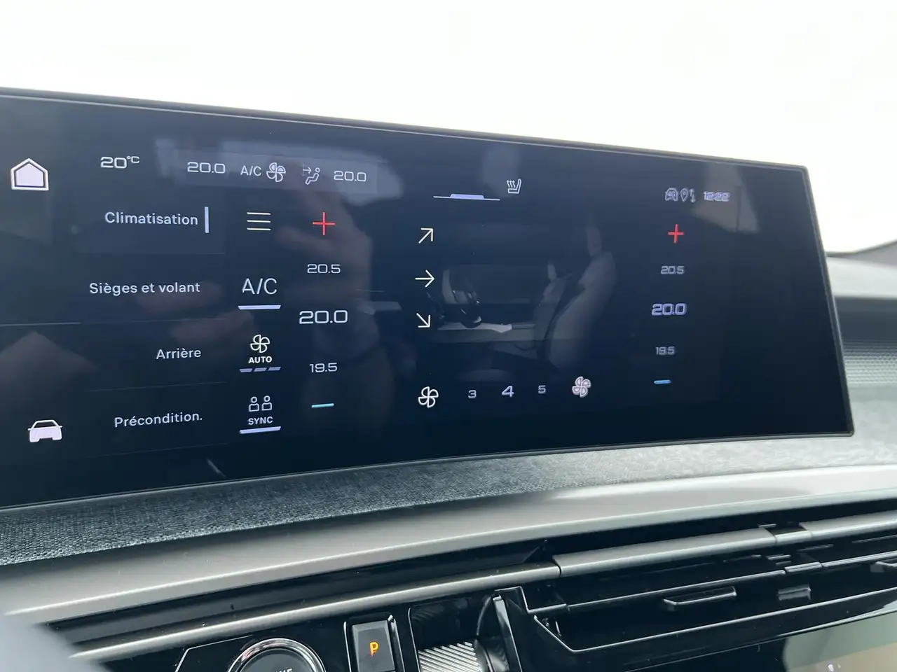 Peugeot 5008 E-5008 GT*NAVI*SHZ*360°K*uvm 12