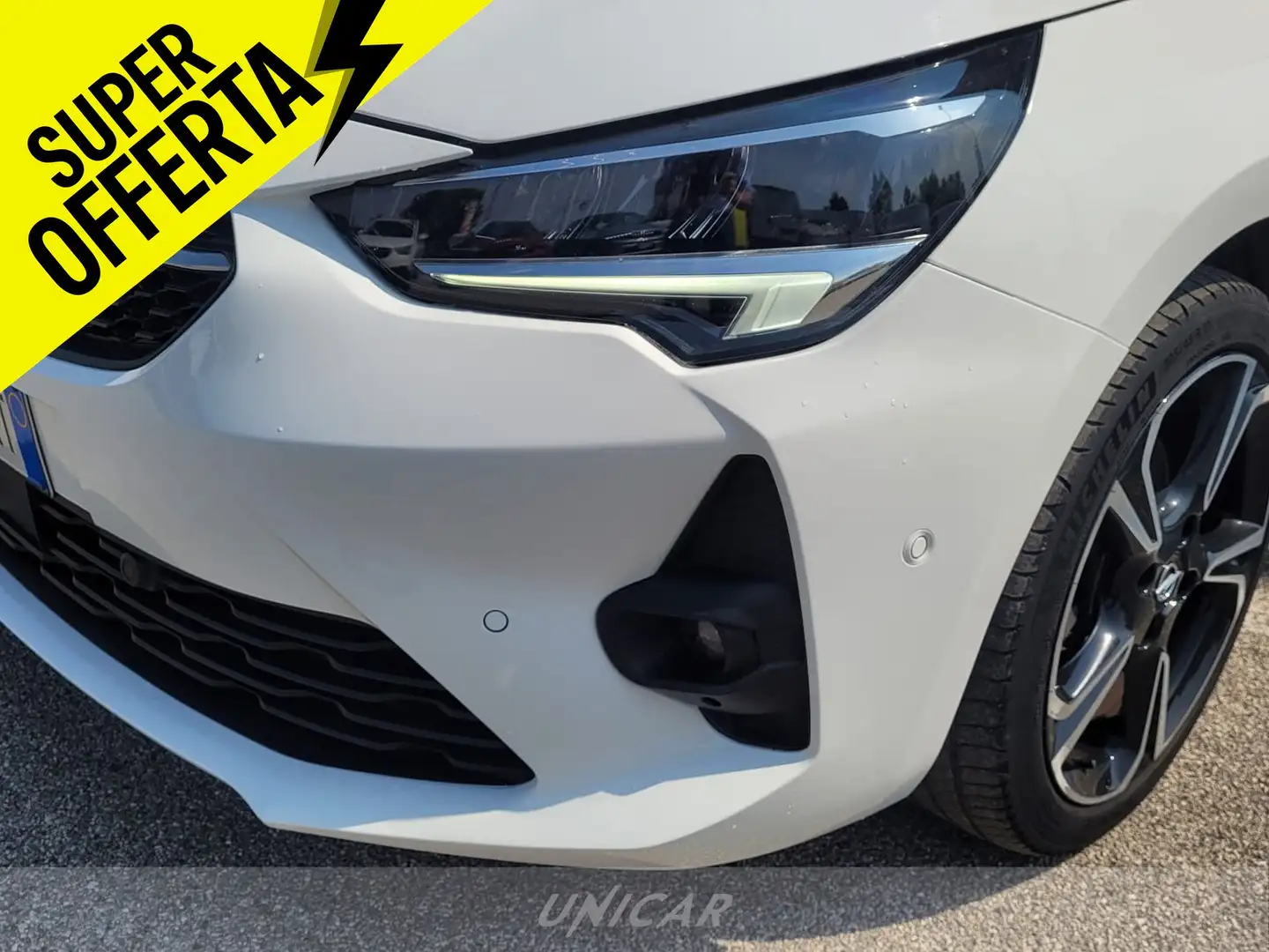 Opel Corsa 1.2 gs line s&s 100cv Blanc - 2