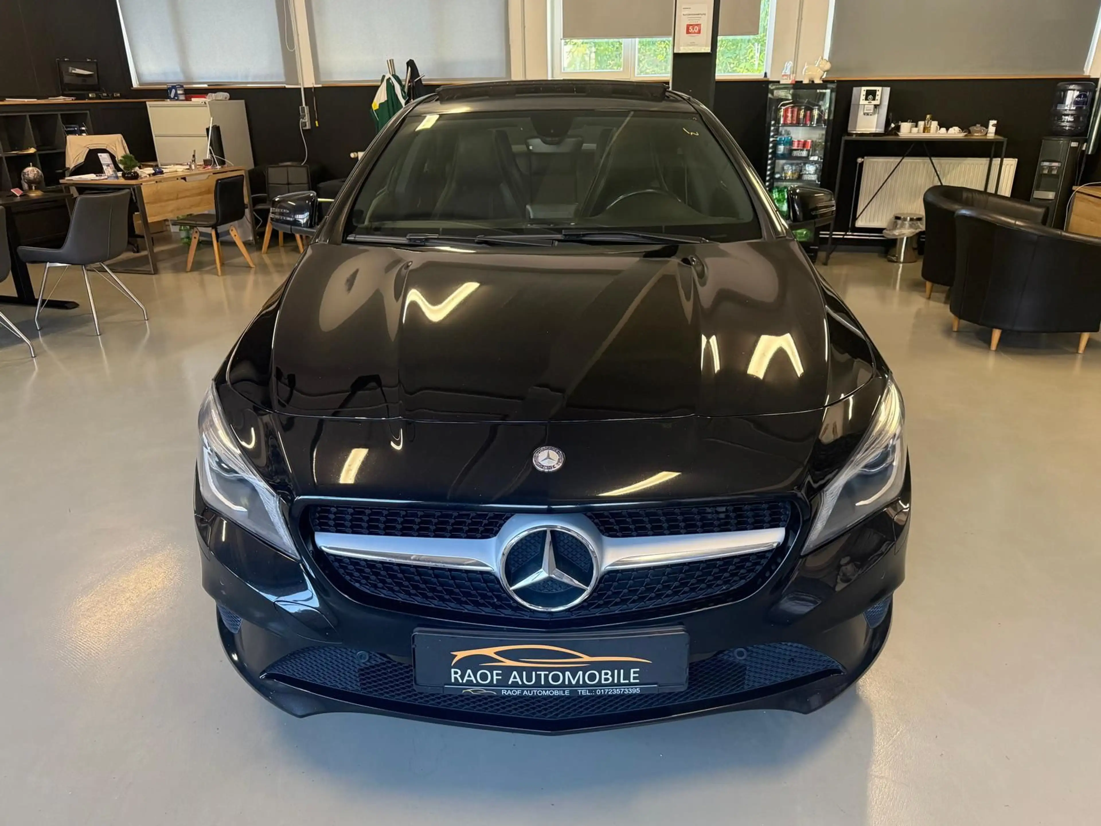 Mercedes-Benz CLA 220 d Urban BI-XENON AHK PANO SPORTSITZE — photo 3