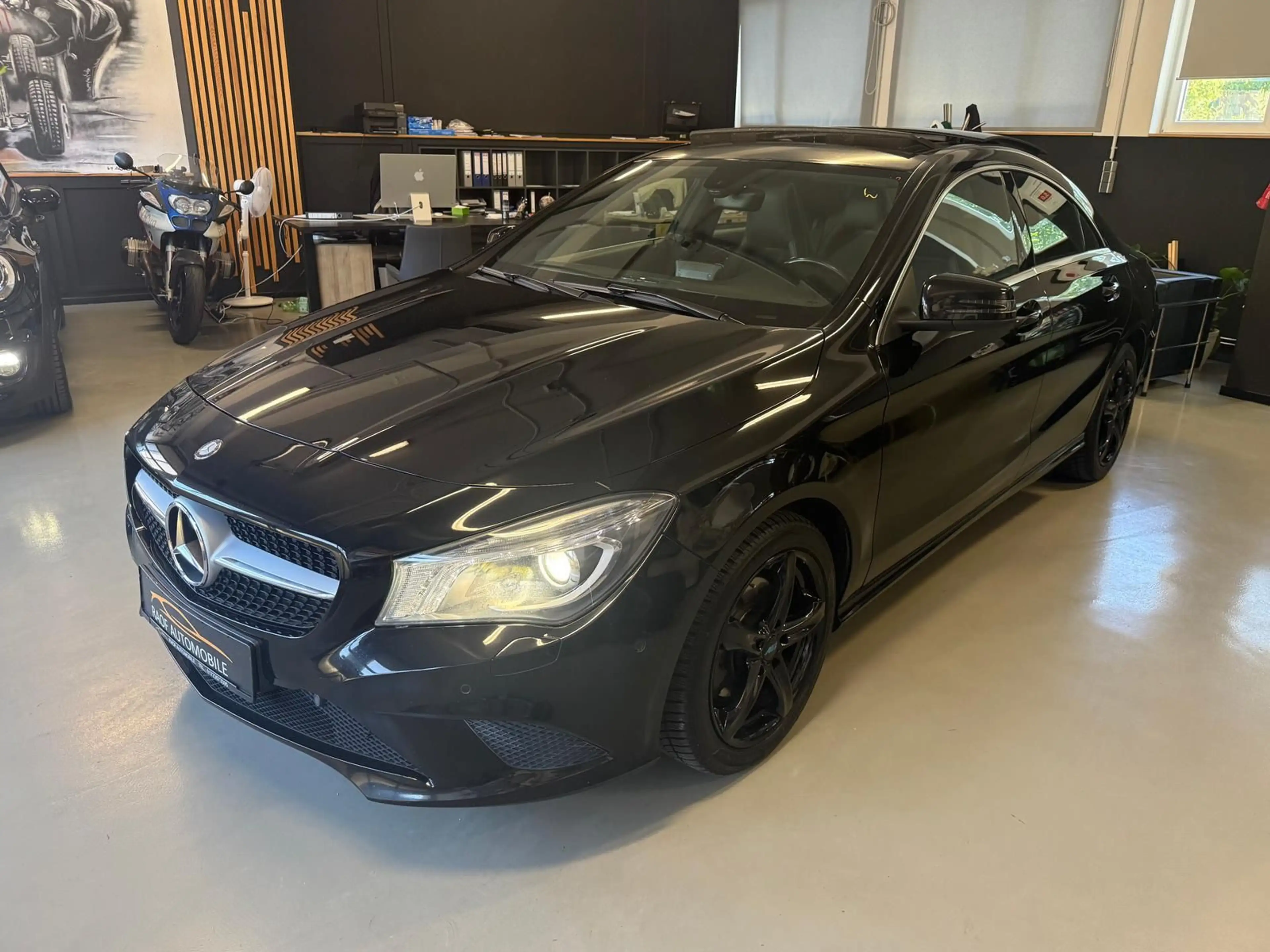 Mercedes-Benz CLA 220 d Urban BI-XENON AHK PANO SPORTSITZE — photo 2
