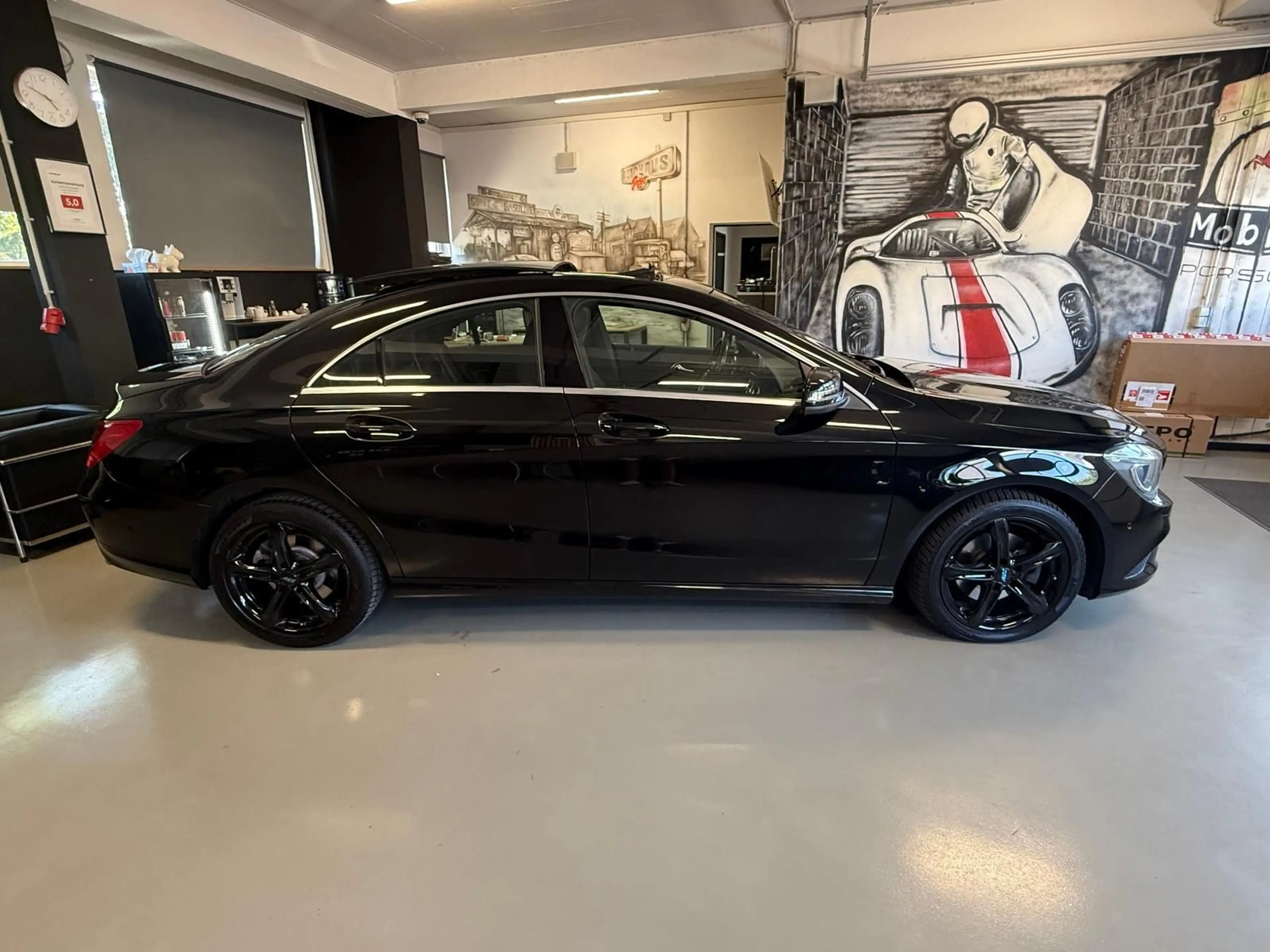 Mercedes-Benz CLA 220 d Urban BI-XENON AHK PANO SPORTSITZE — photo 5