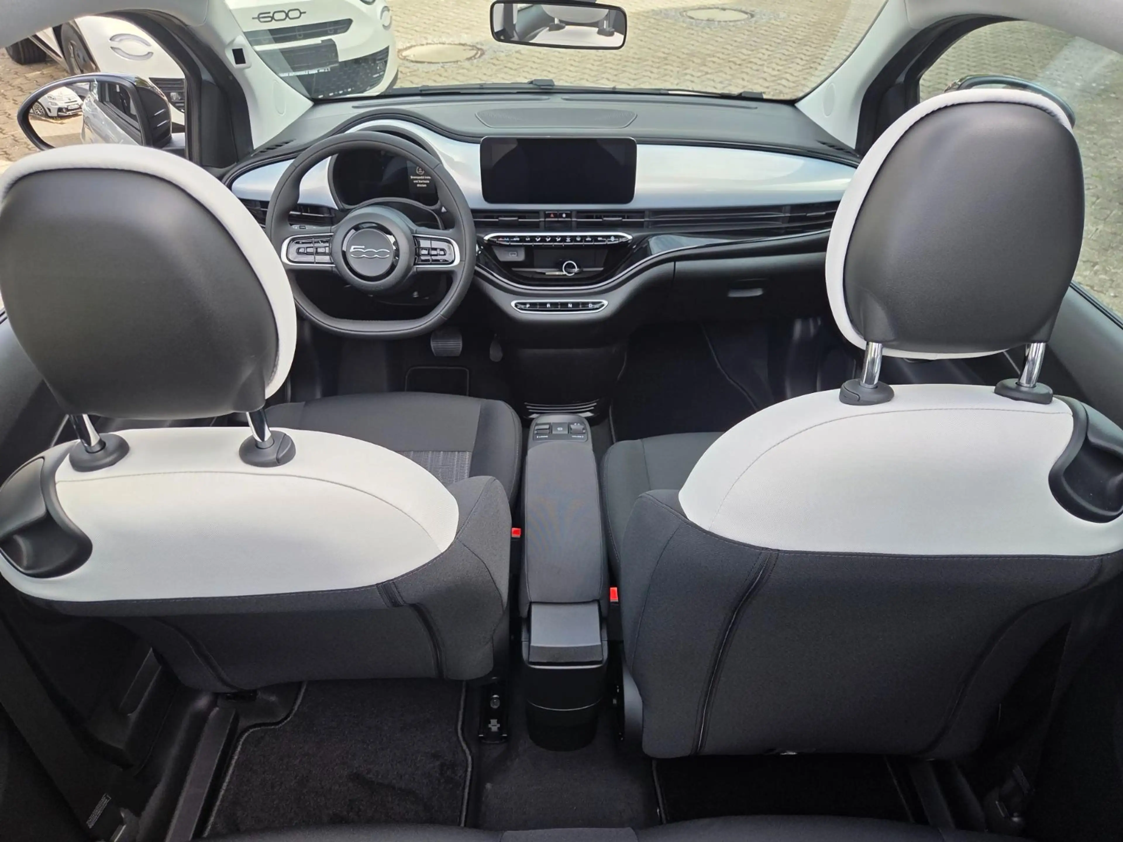 Fiat 500e Cabrio Icon 42 kWh (118 PS) *Komfort-Paket — photo 13