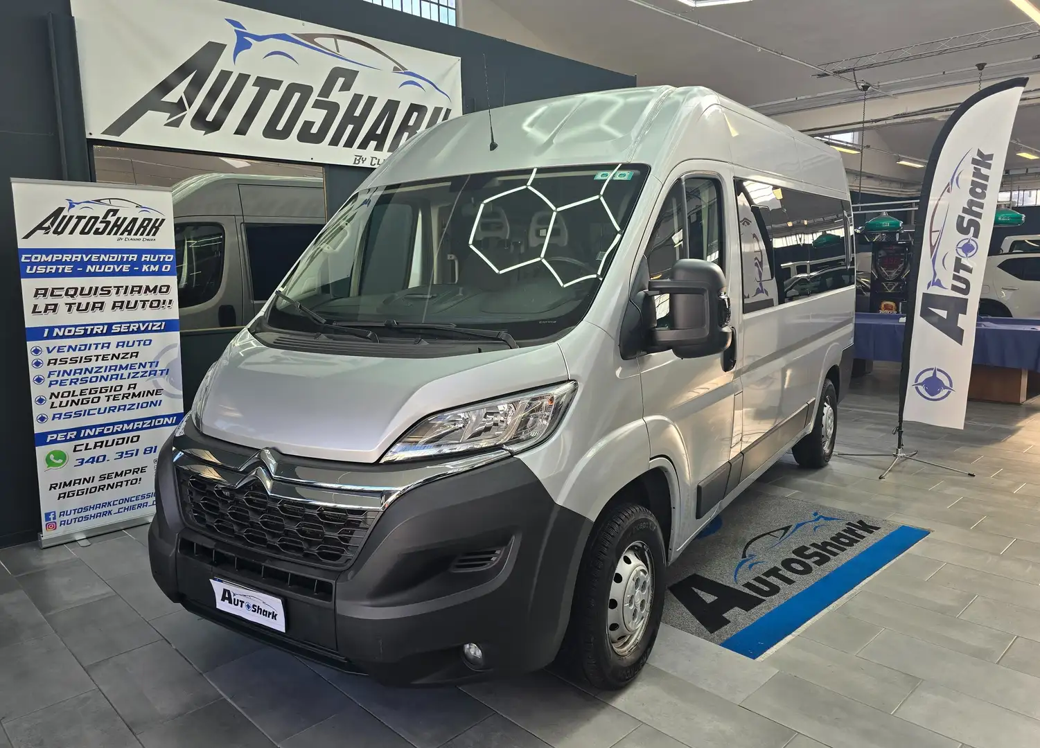 Citroen Jumper JUMPER 9 POSTI 2200 TURBO 140CV P.LUNGO T.ALTO Gris - 2