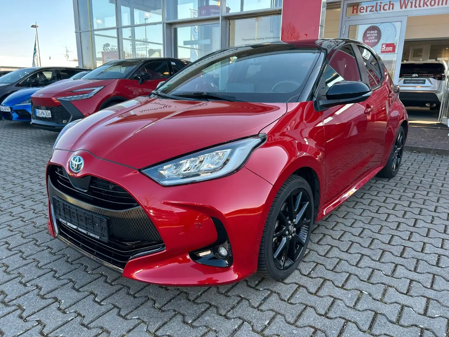 Toyota Yaris Hybrid Style*SHZ*Technik Paket* Rojo - 1