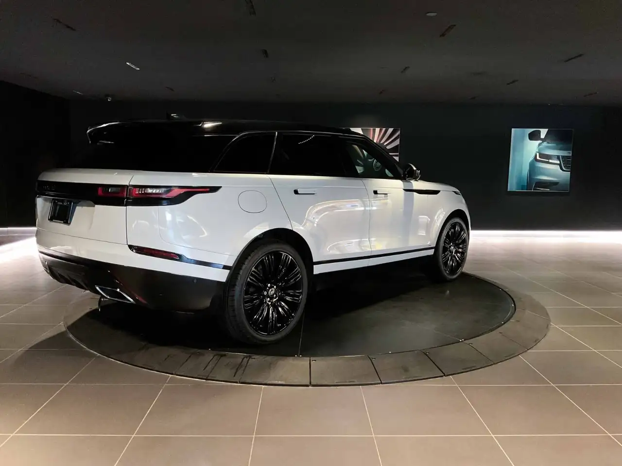 Land Rover Range Rover Velar снимка Land Rover Range Rover Velar