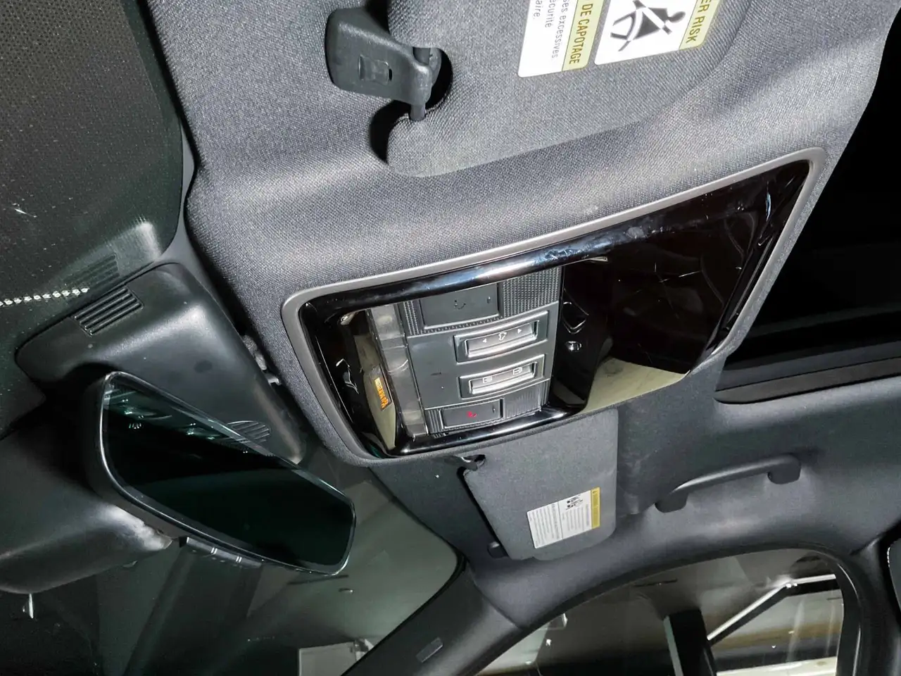 Land Rover Range Rover Velar снимка Land Rover Range Rover Velar
