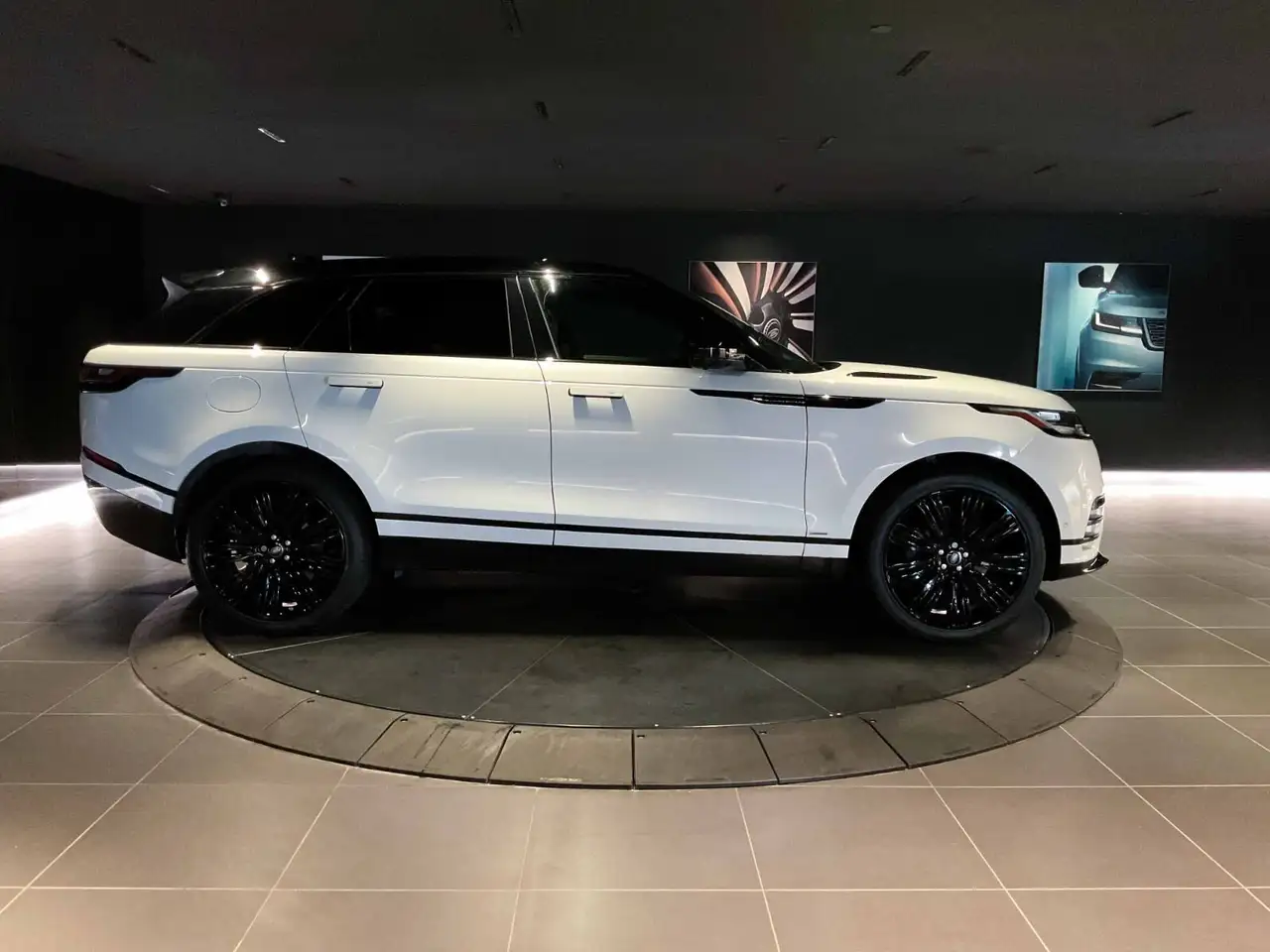 Land Rover Range Rover Velar снимка Land Rover Range Rover Velar
