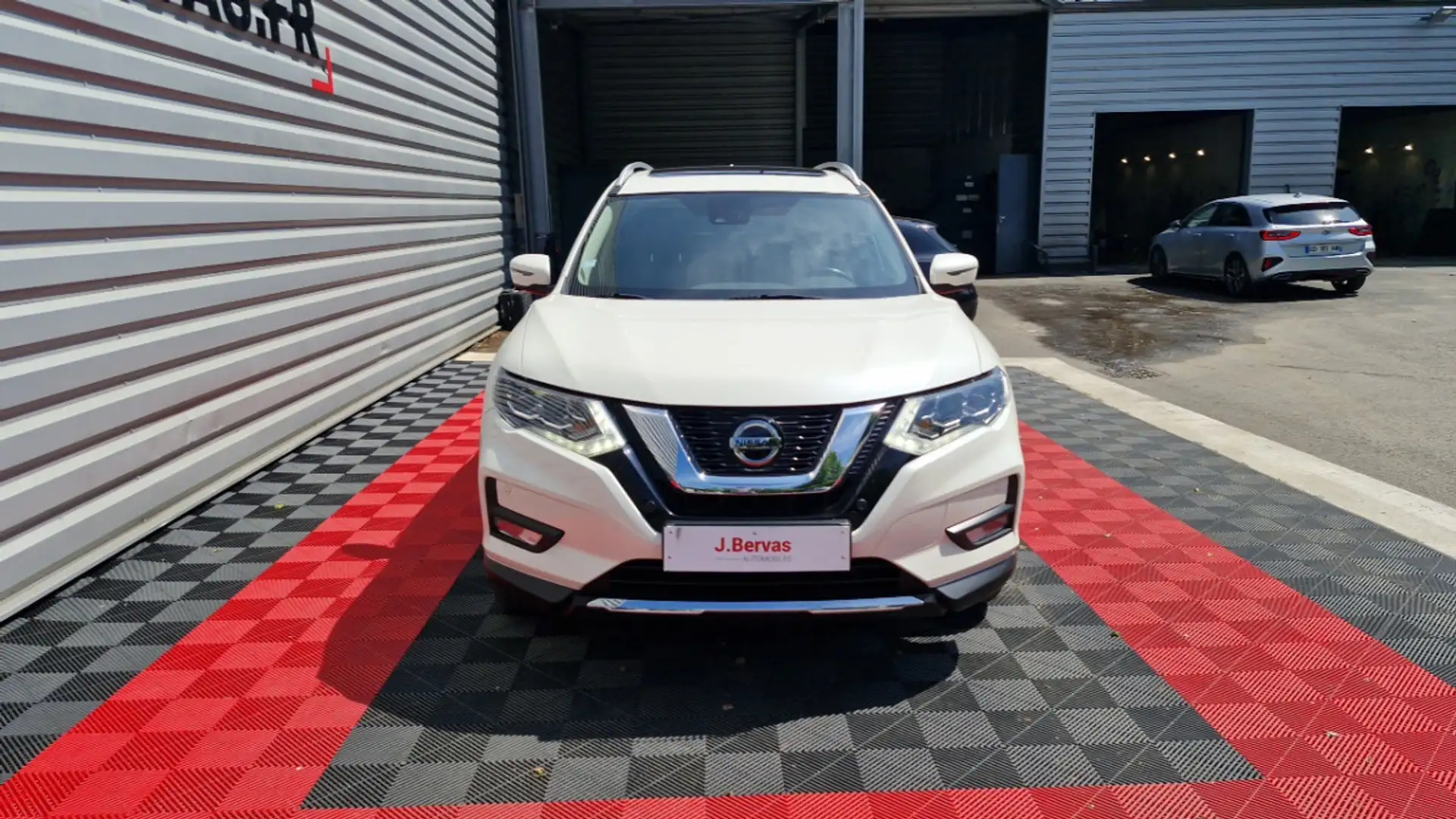 Nissan X-Trail dCi 150 Tekna Blanc - 2