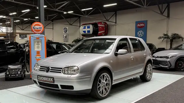 Volkswagen Golf 1.6 16v Pacific | Stoelverwarming | Clima | 5-Drs