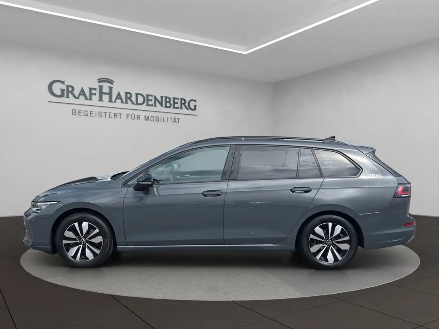 Volkswagen Golf VIII Variant 2.0 TDI DSG Goal AHK RFK ACC Grau - 2