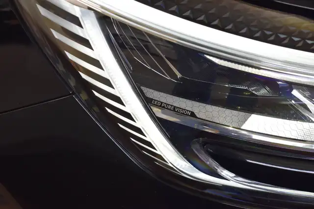 Renault Megane view 11