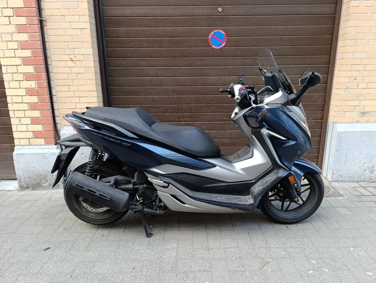 Honda Forza 300 Bleu - 1