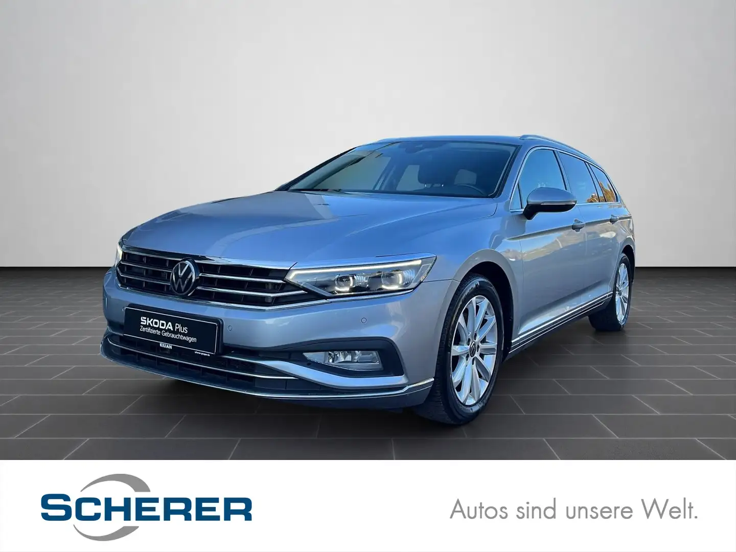 Volkswagen Passat Variant Elegance 2,0 TDI DSG NAV AHK MATR Silber - 1