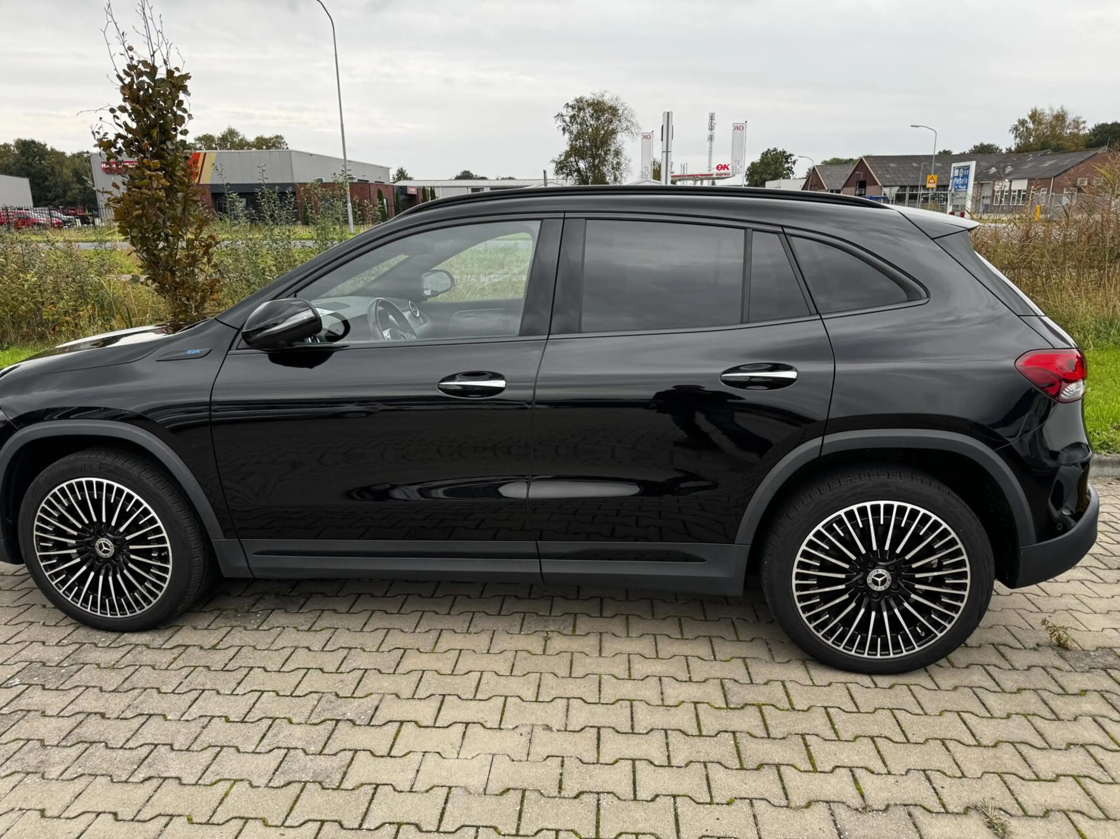 Mercedes-Benz EQA 250 AMG Line 67 kWh — photo 5