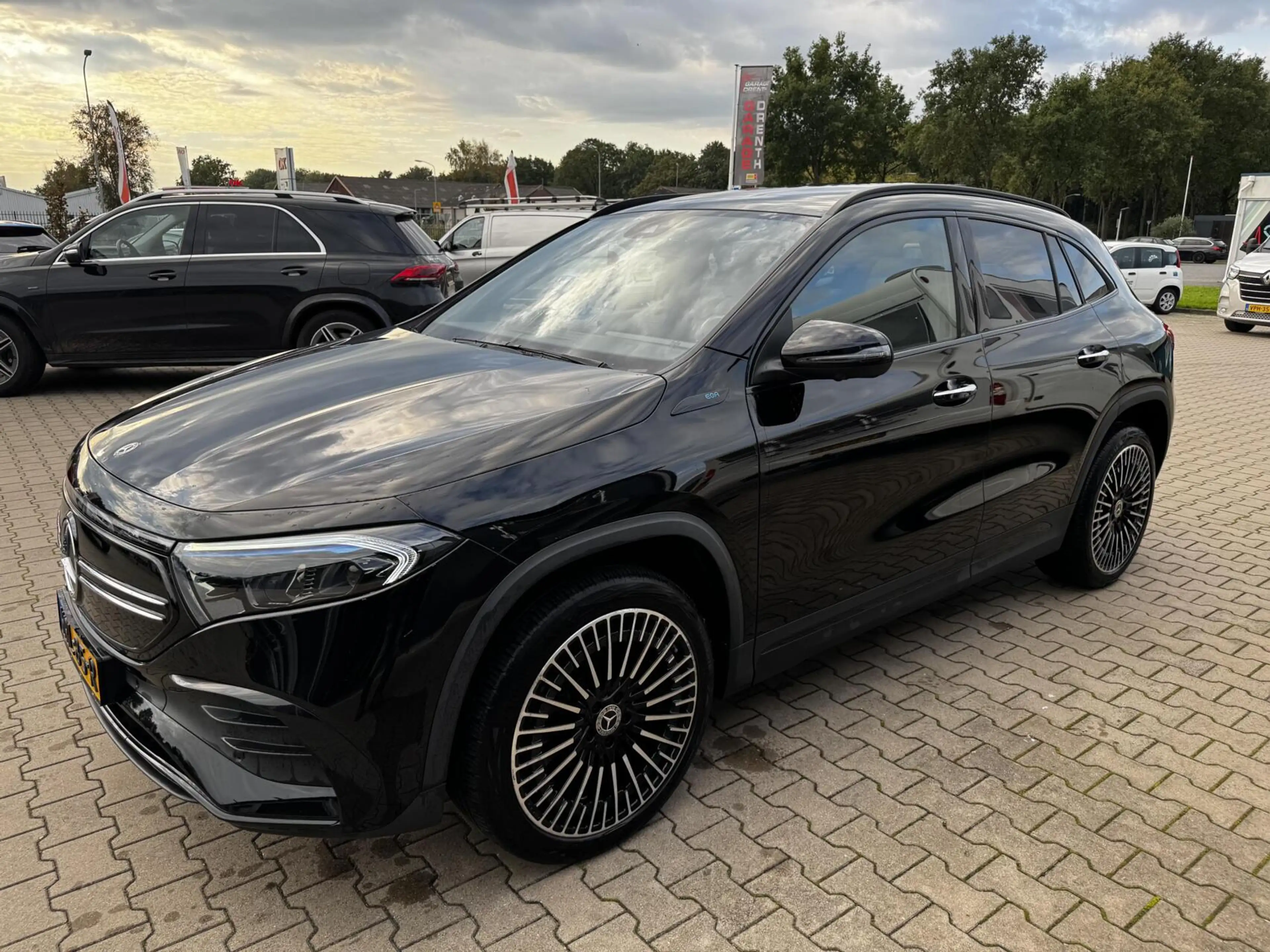 Mercedes-Benz EQA 250 AMG Line 67 kWh — photo 11
