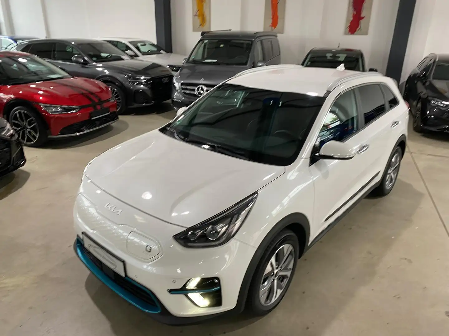 Kia e-Niro Spirit/On-Board-Lader 3-PH/Navi/1.Hd/U-Frei Белый - 2