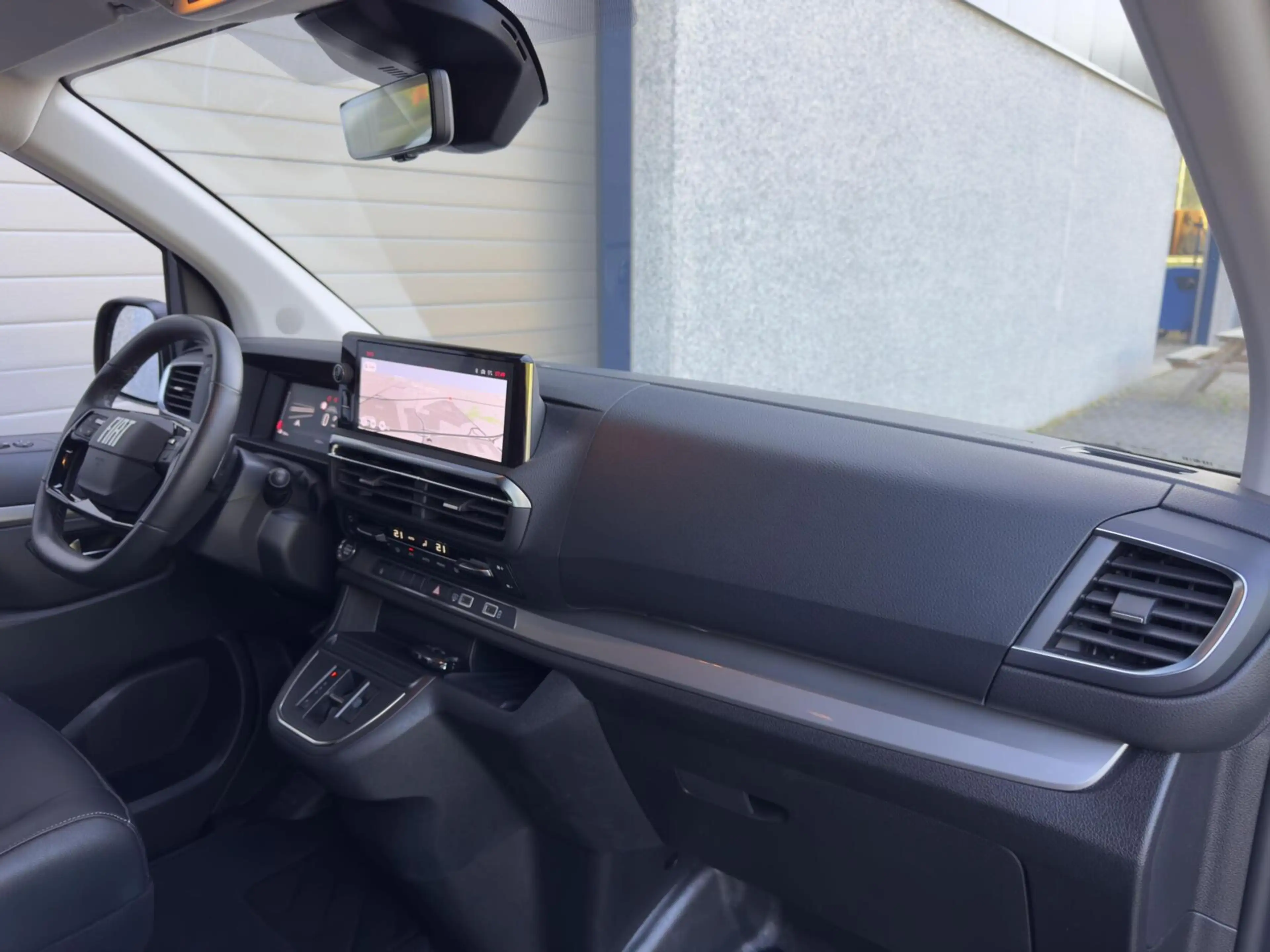 Fiat Scudo Bestel 2.0 Diesel 180 S&S L3 DC — photo 27