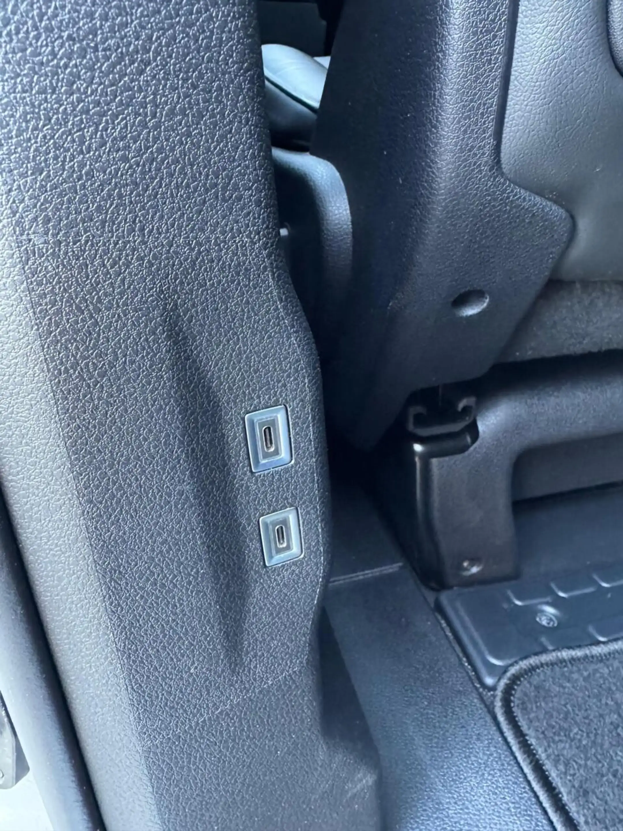 Fiat Scudo Bestel 2.0 Diesel 180 S&S L3 DC — photo 33