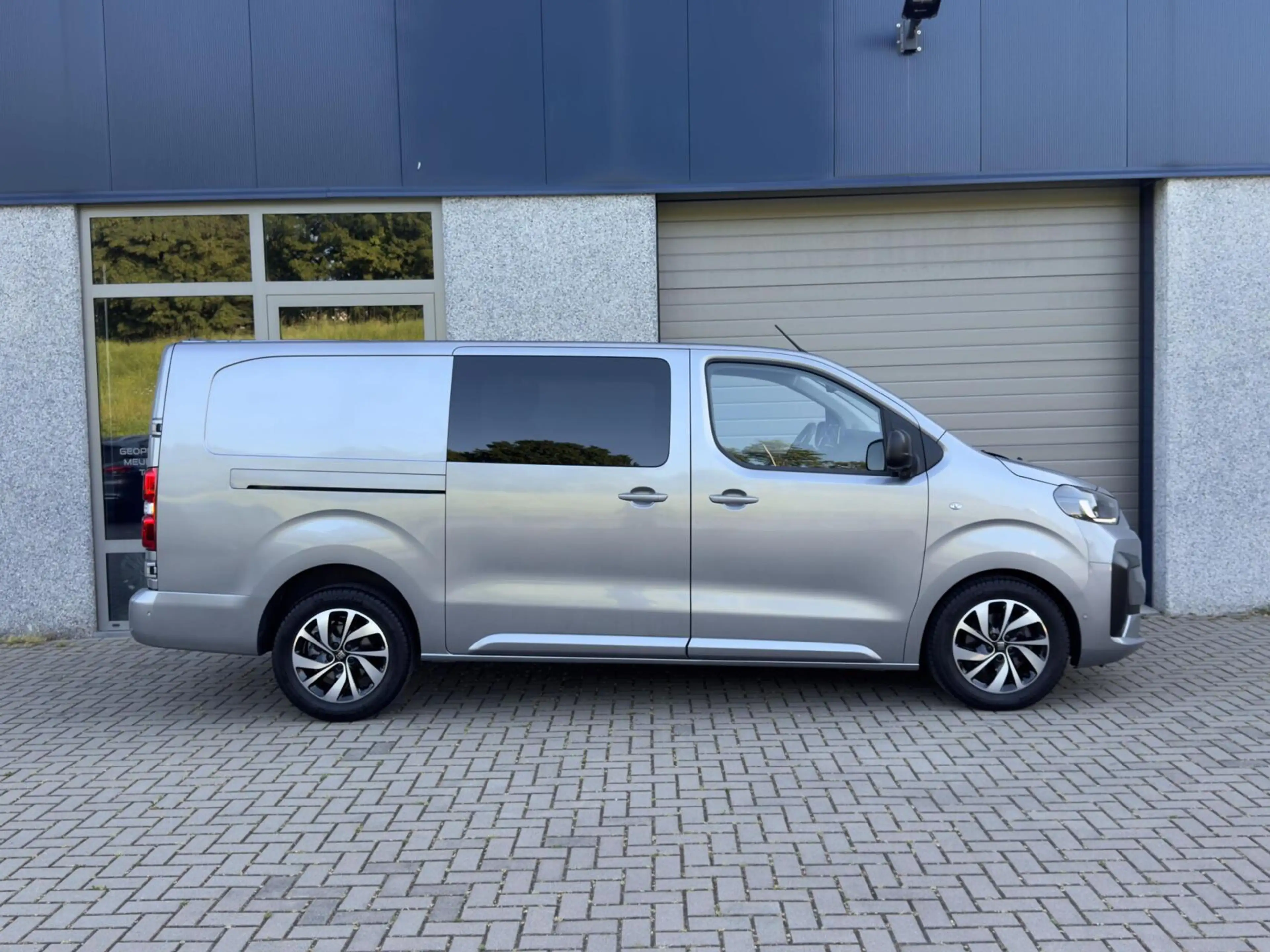 Fiat Scudo Bestel 2.0 Diesel 180 S&S L3 DC — photo 6