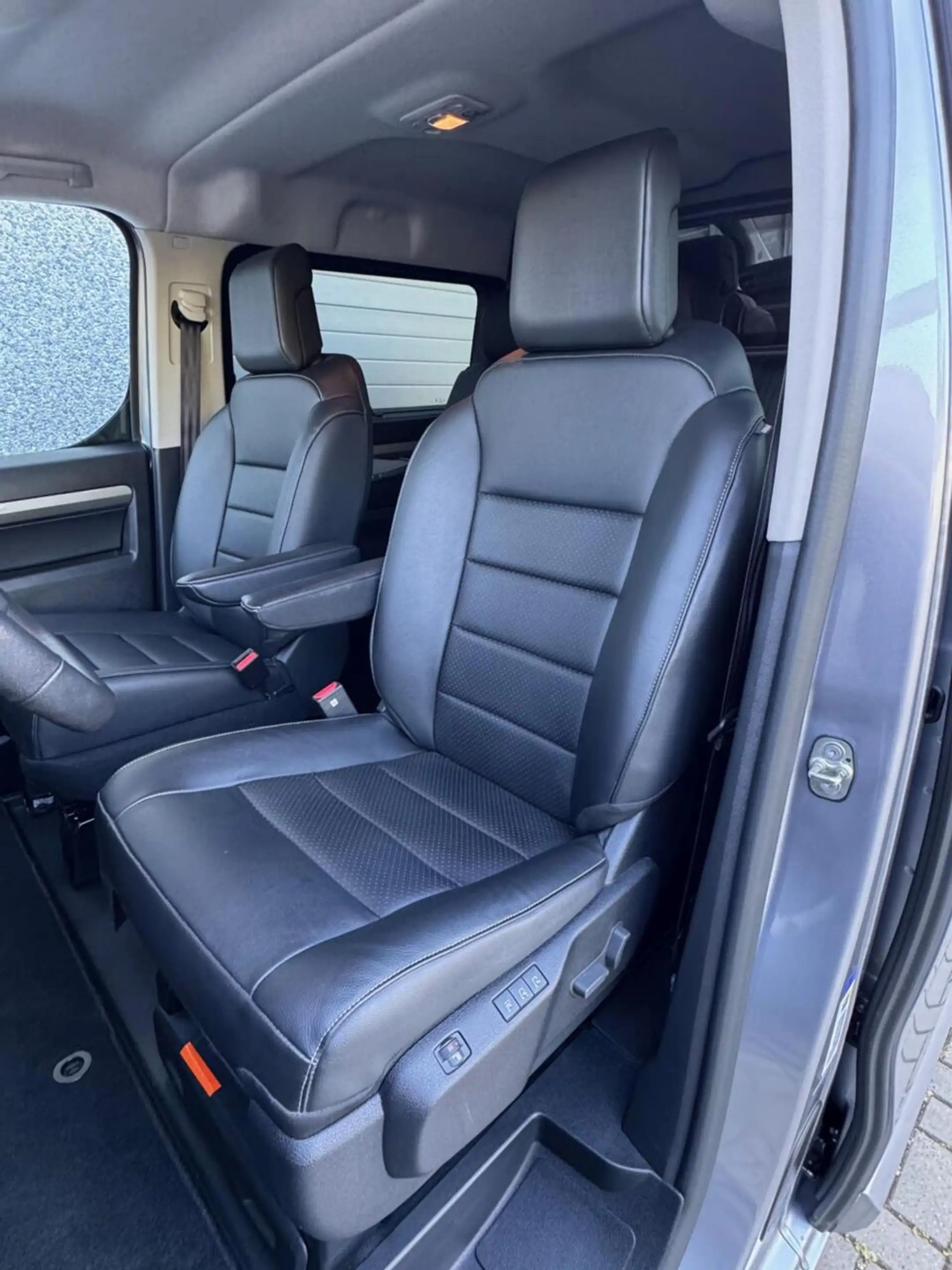 Fiat Scudo Bestel 2.0 Diesel 180 S&S L3 DC — photo 10