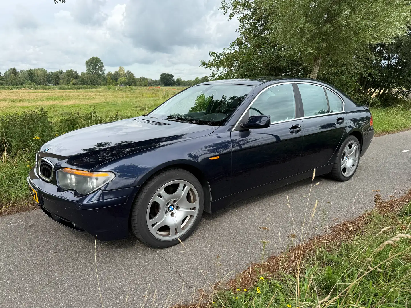 BMW 735 735i V8 E65 | Leder | Schuifdak | Navi | APK 09/2027 | YOUNGTIMER OOK IN 2027!!! Blau - 1