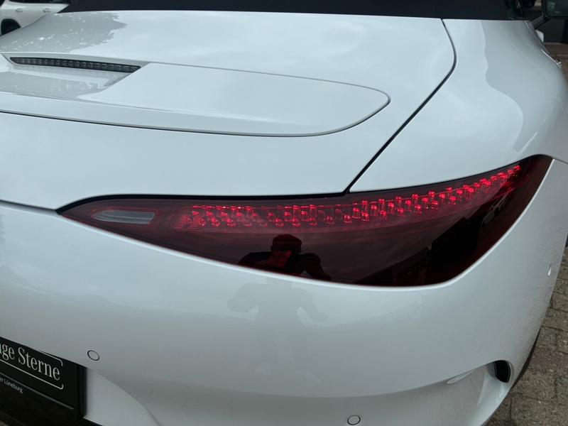 Mercedes-Benz SL 43 AMG AMG SL 43 PremiumPlus V8-Styling Night II 21" — photo 10