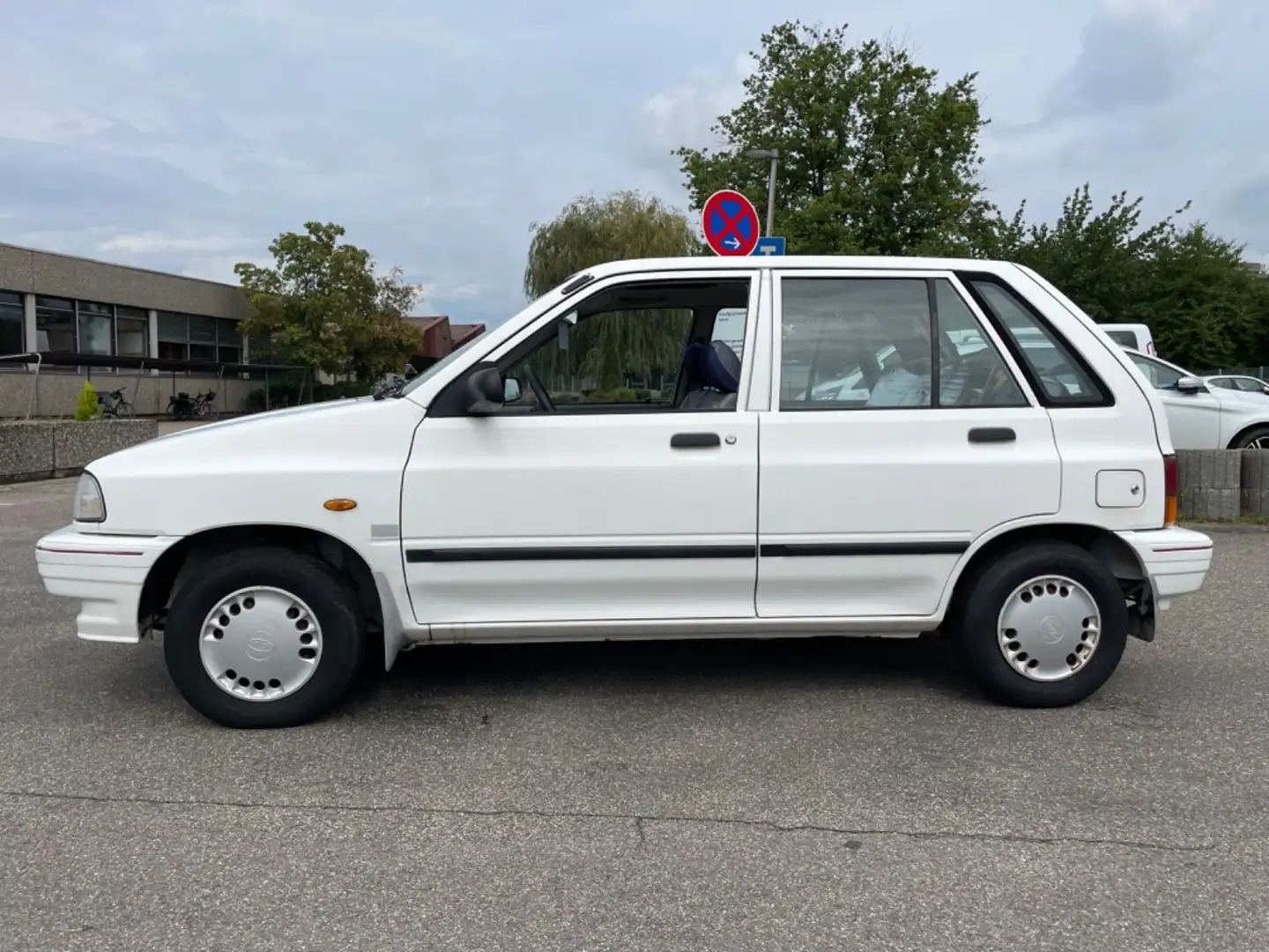 Kia Pride 1.3 53kW GLX Bílá - 2