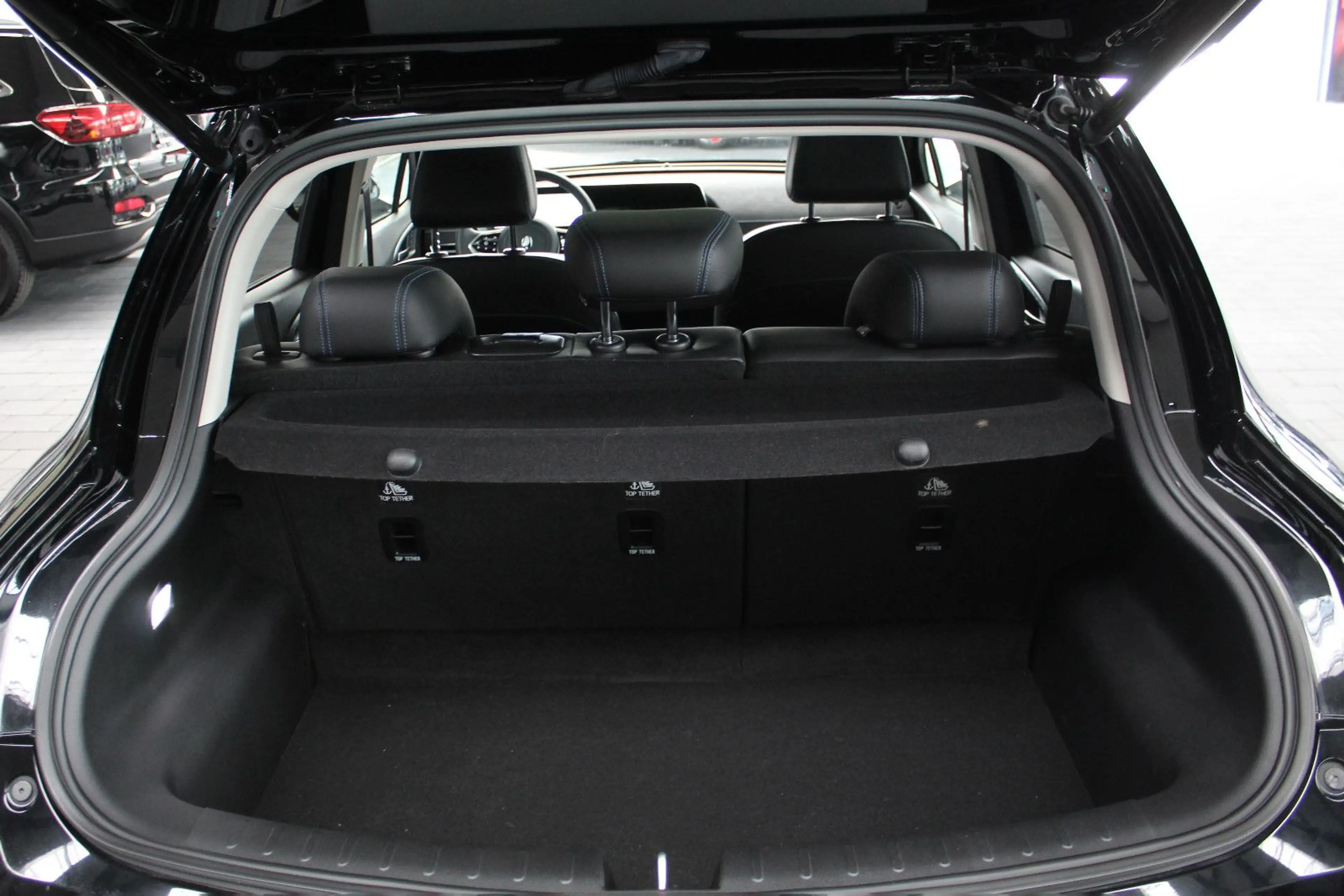 GWM ORA 03 400 Pro+(elektr. Heckklappe, Pano-Dach) — photo 11