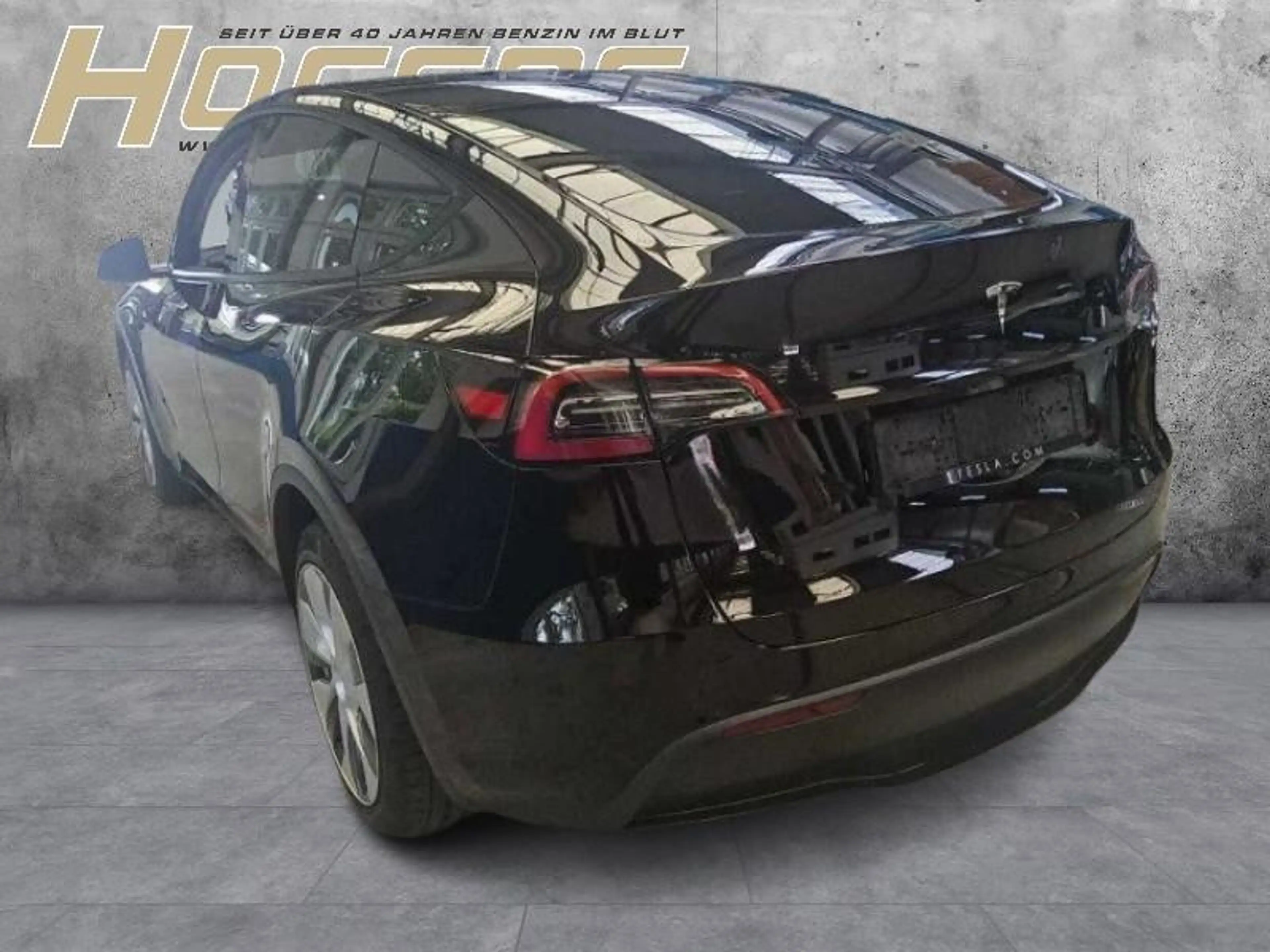 Tesla Model Y Long Range Dual AWD Performance A.Pilot — photo 3