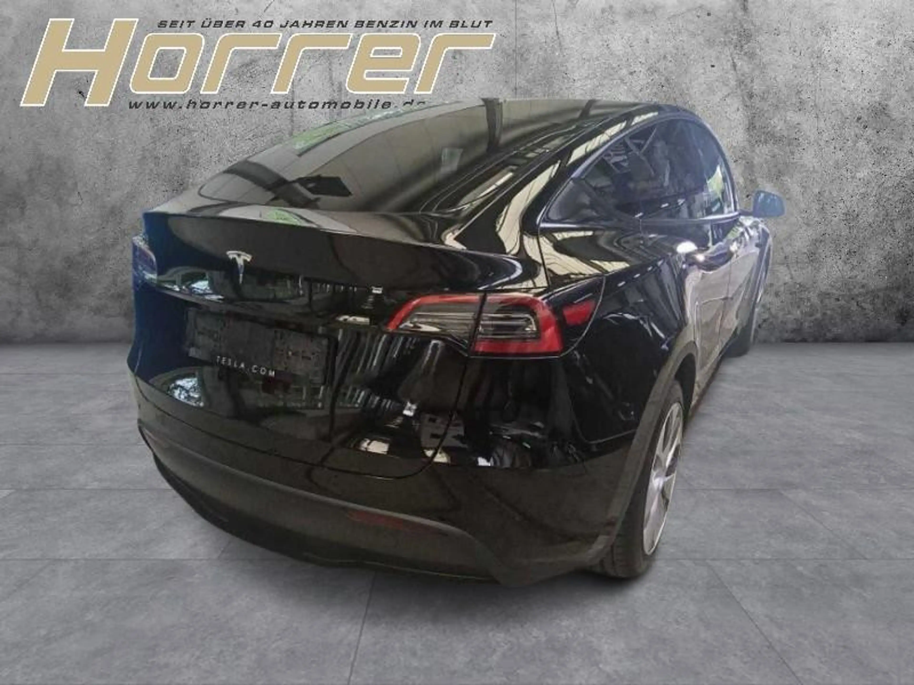 Tesla Model Y Long Range Dual AWD Performance A.Pilot — photo 4