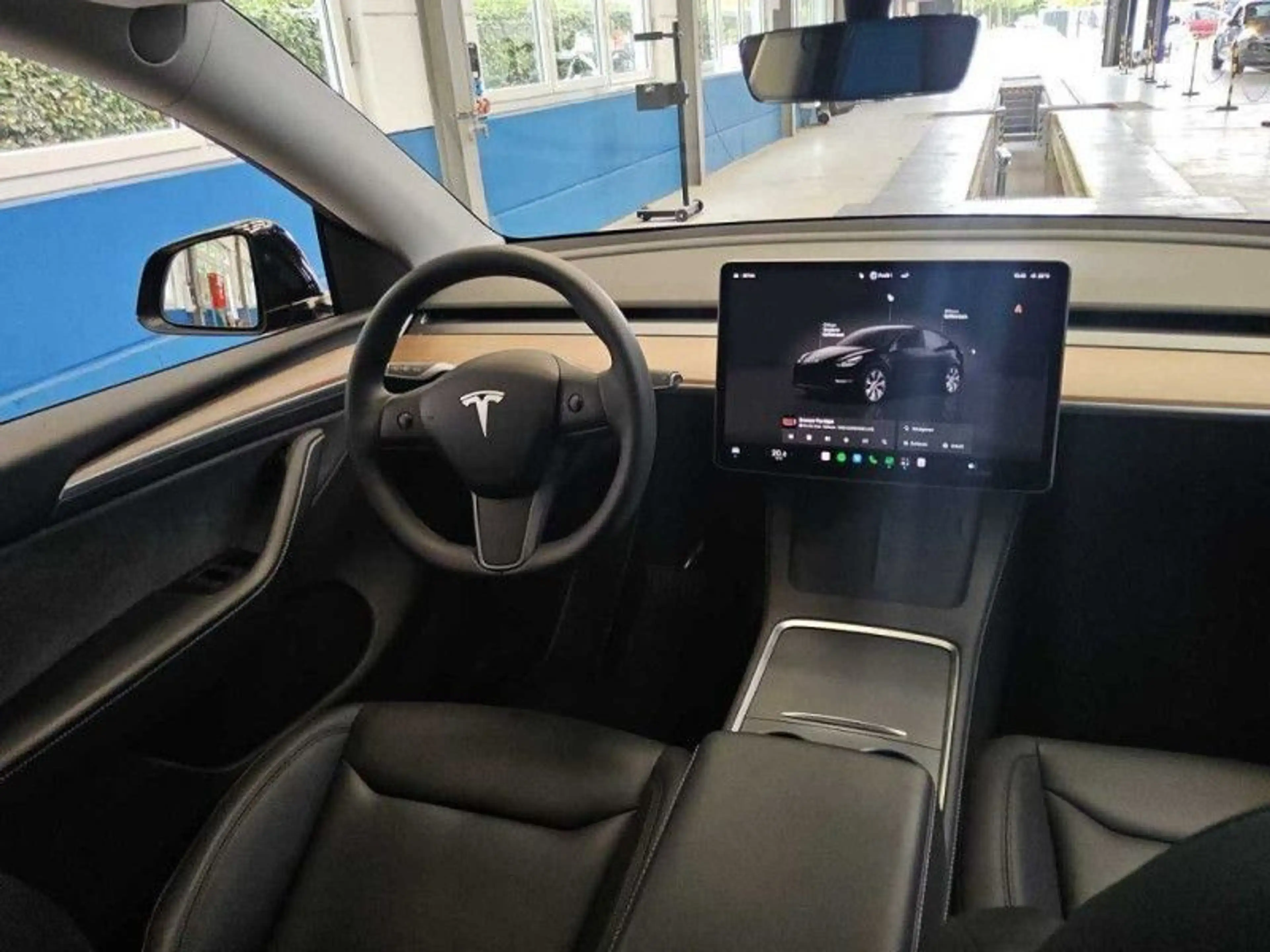 Tesla Model Y Long Range Dual AWD Performance A.Pilot — photo 9