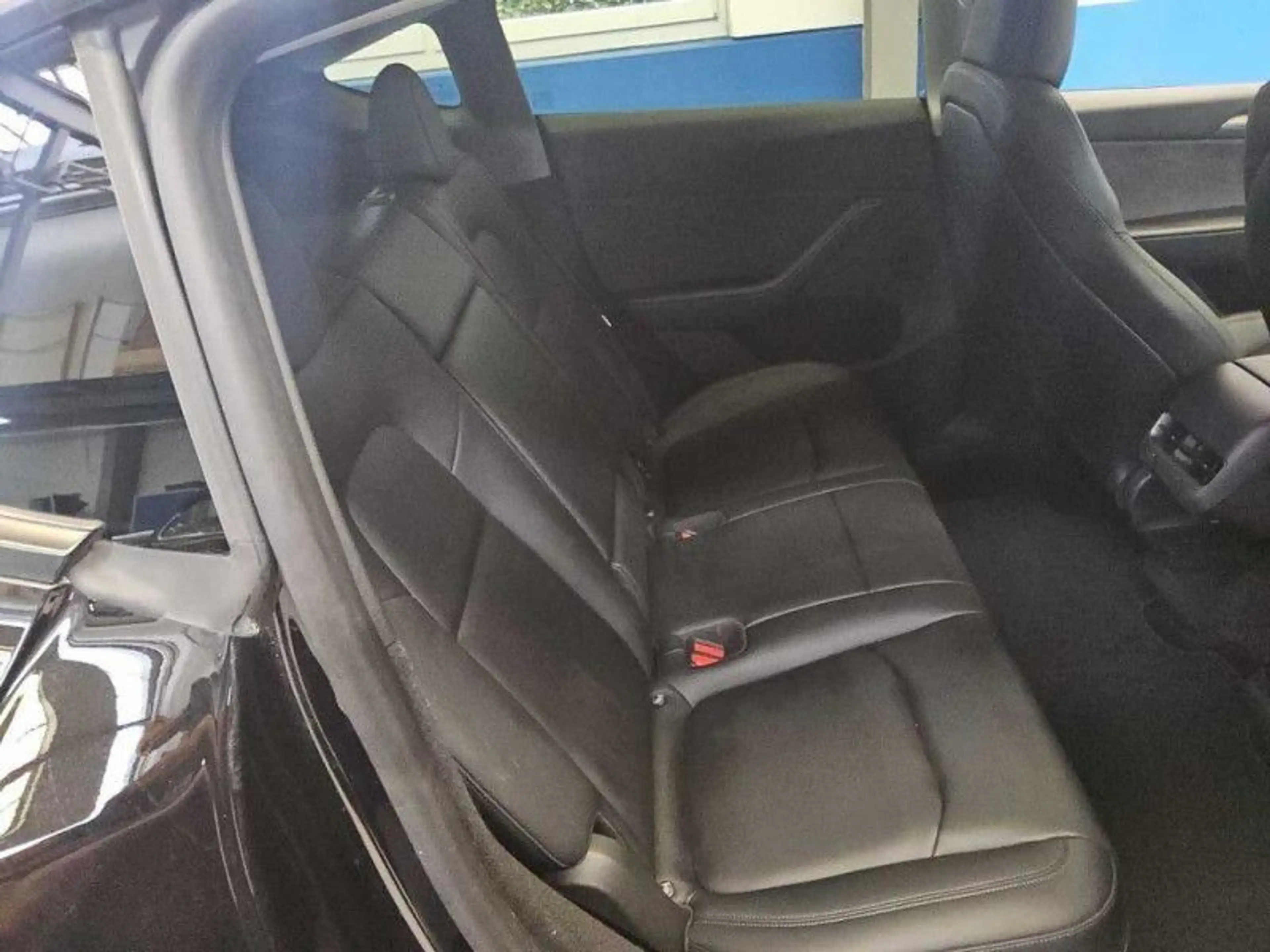 Tesla Model Y Long Range Dual AWD Performance A.Pilot — photo 14