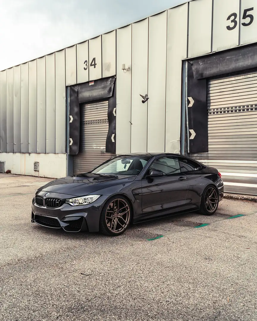 BMW M4 M-DKG Coupe Aut. - 1