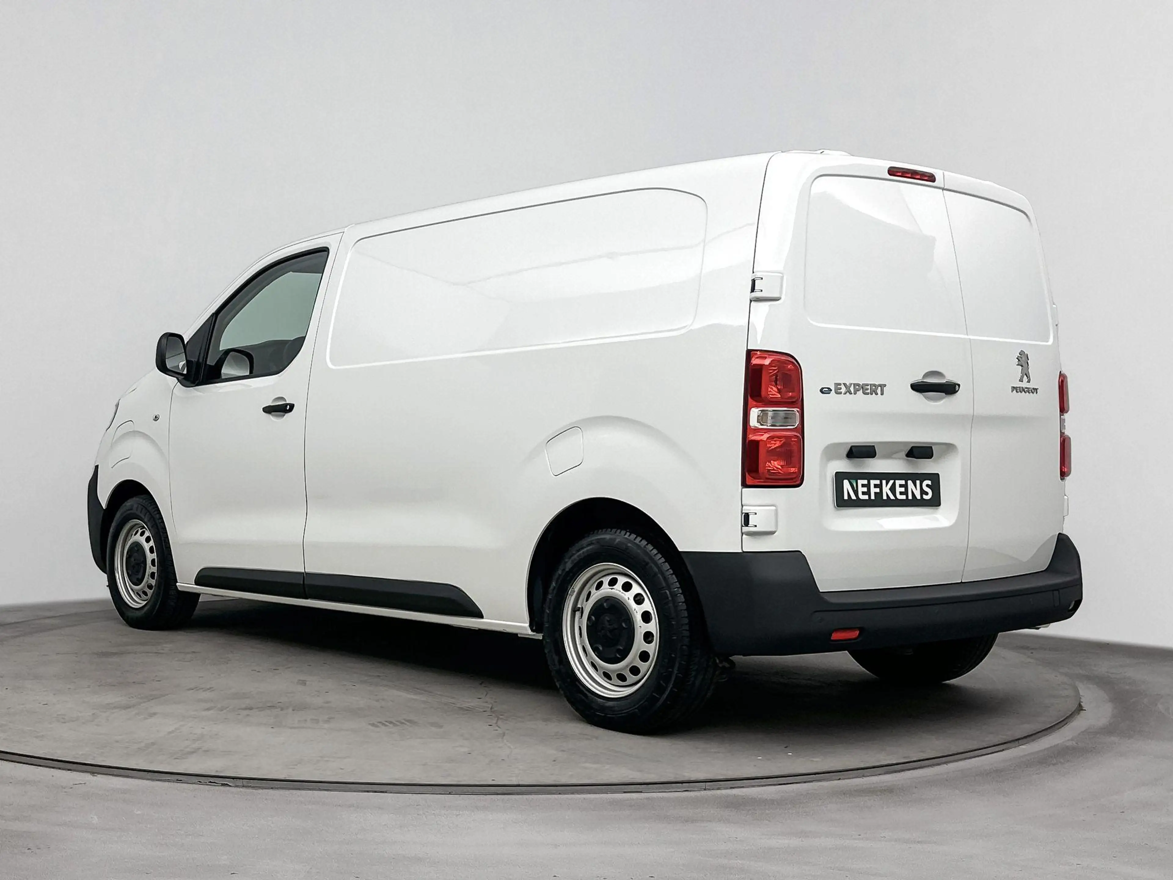 Peugeot e-Expert EV L2 75 kWh | Accu 96% | 3-Zits | Airco | CarPlay — photo 3