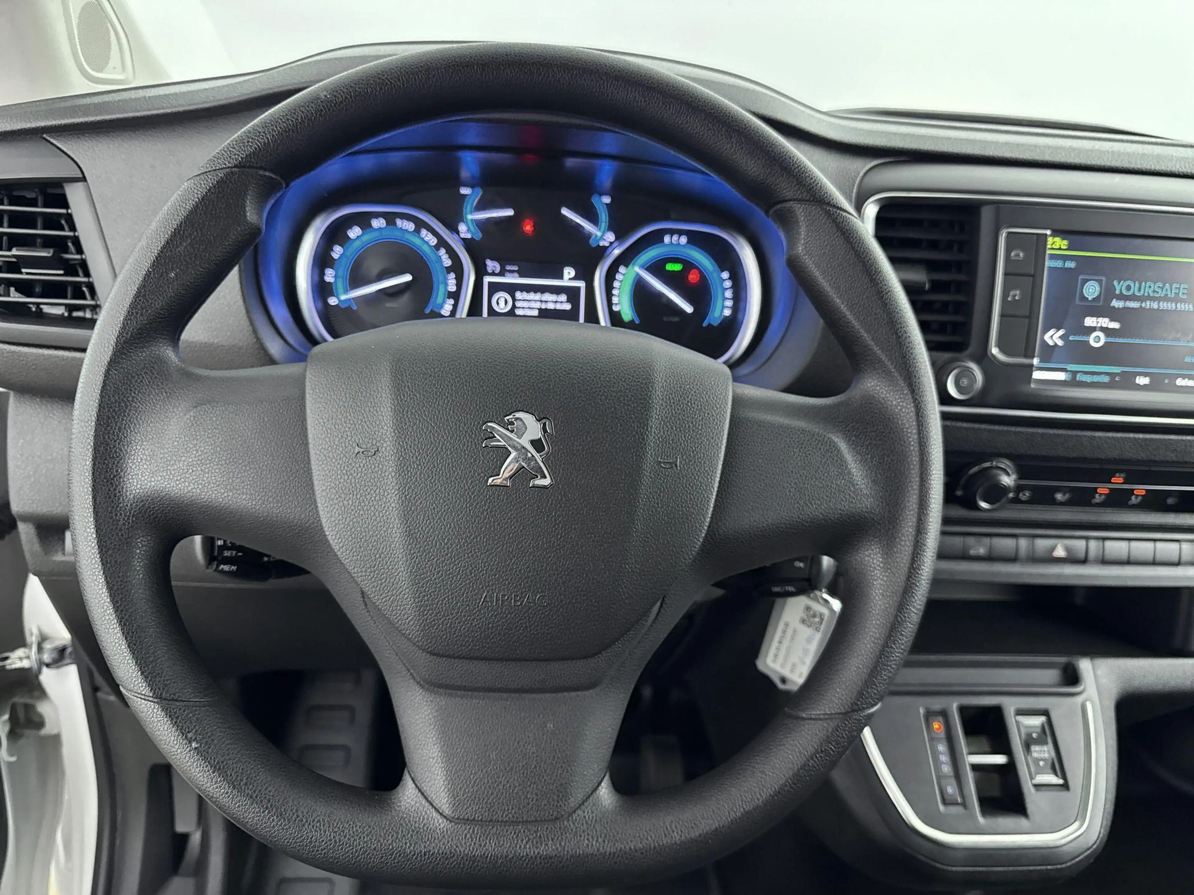 Peugeot e-Expert EV L2 75 kWh | Accu 96% | 3-Zits | Airco | CarPlay — photo 15