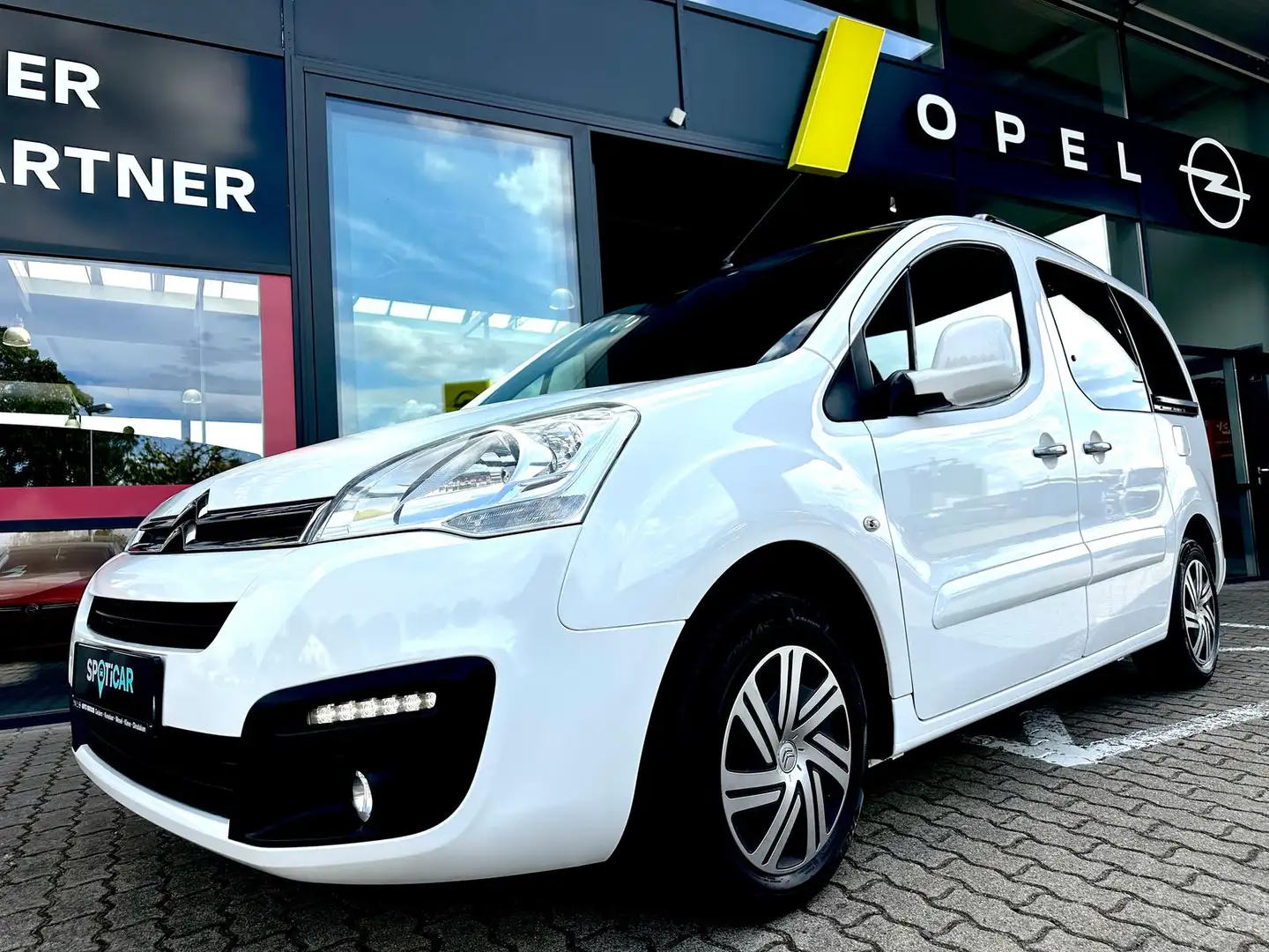 Citroen Berlingo 1.6 Blue-HDI FAP AUTOMATIK! MODUTOP! AHK! NAVI! Blanc - 1